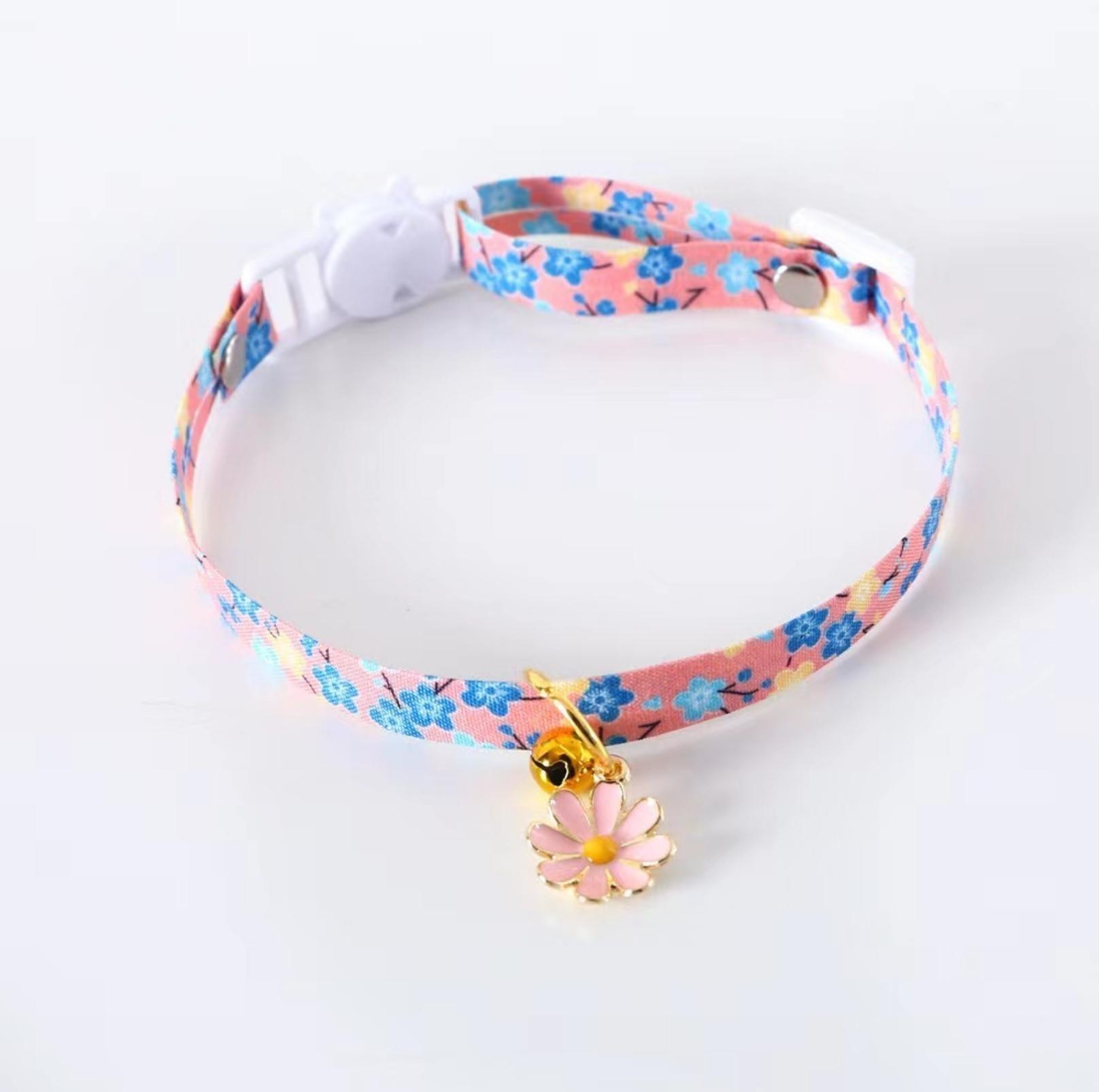 Colourful Daisy Adjustable Pet Collar for Cats and Small Dogs