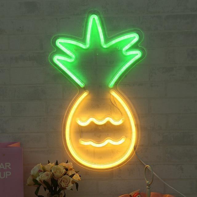 Pineapple Décor