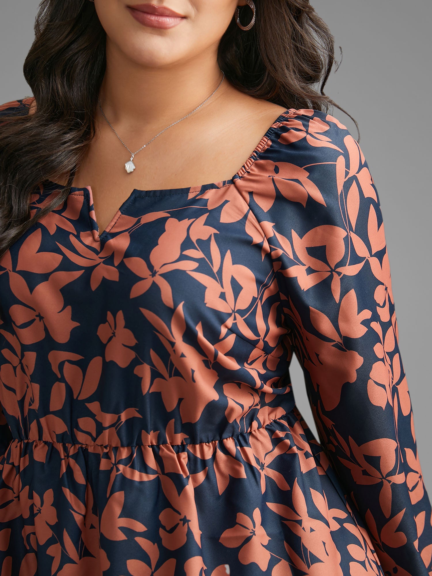 Notched Silhouette Floral Print Lantern Sleeve Blouse