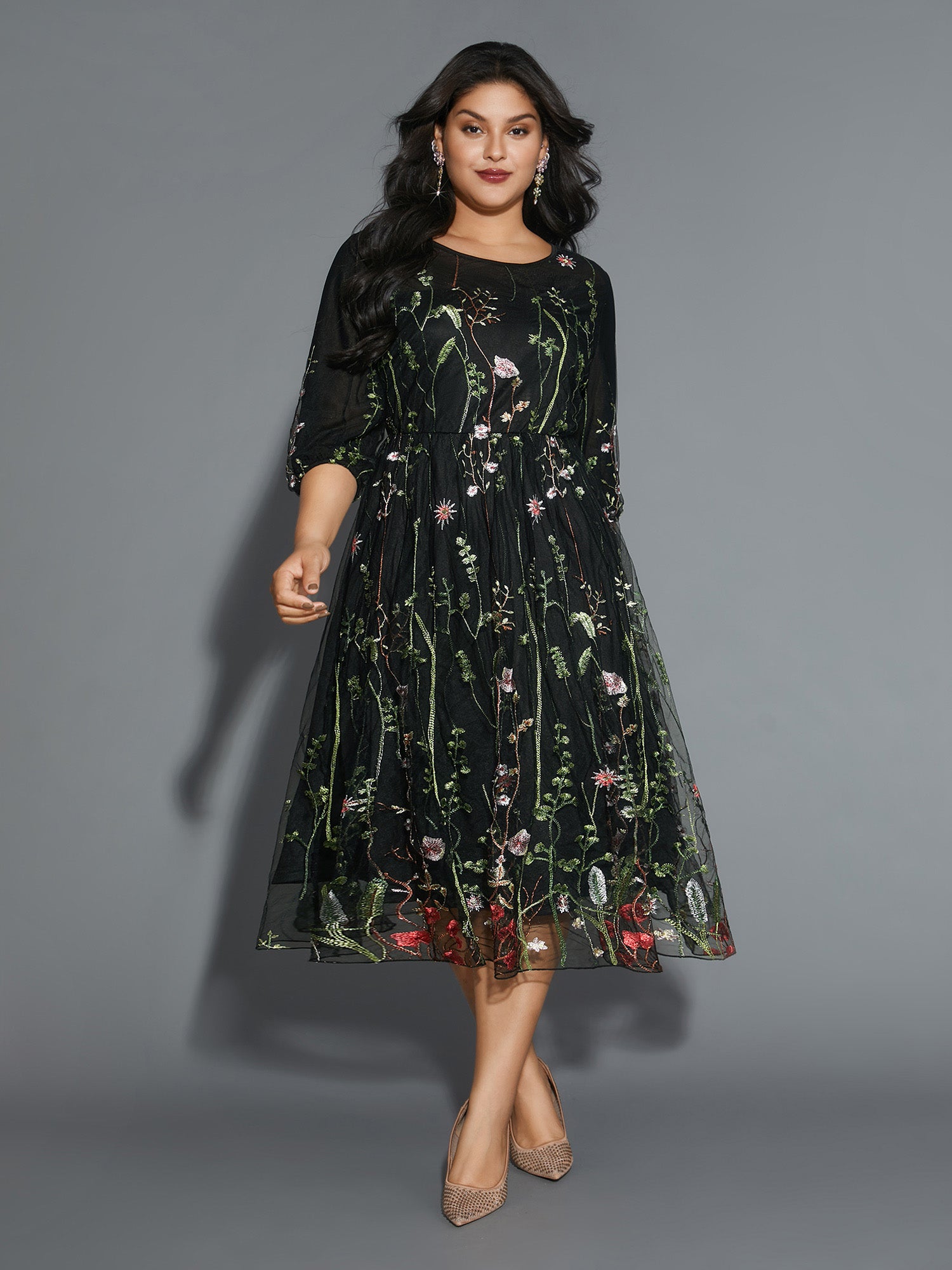 Floral Embroidered Elastic Waist Lined Midi Dress