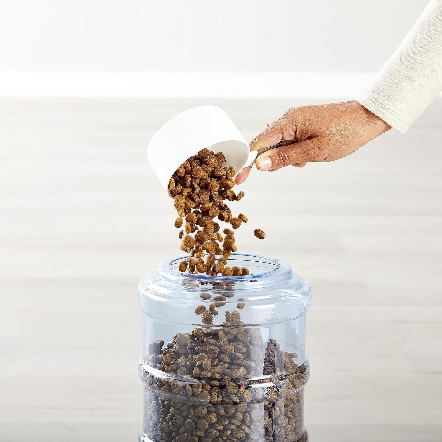 Gravity Pet Food Feeder For Dogs And Cats