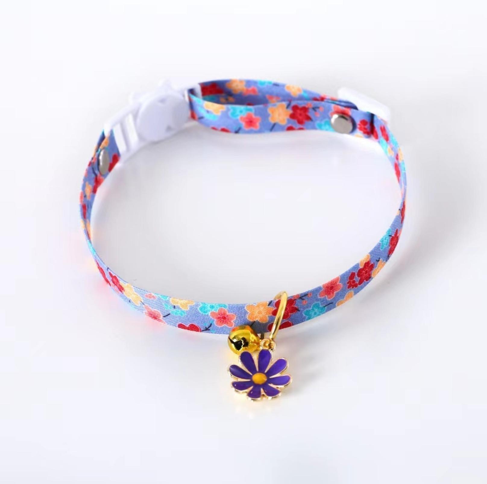 Colourful Daisy Adjustable Pet Collar for Cats and Small Dogs
