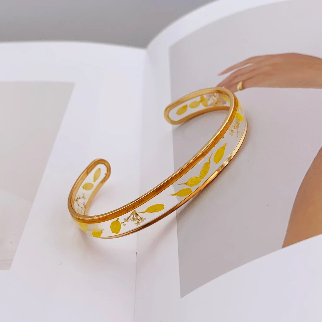 Transparent Floral Feminine Bangle Bracelets