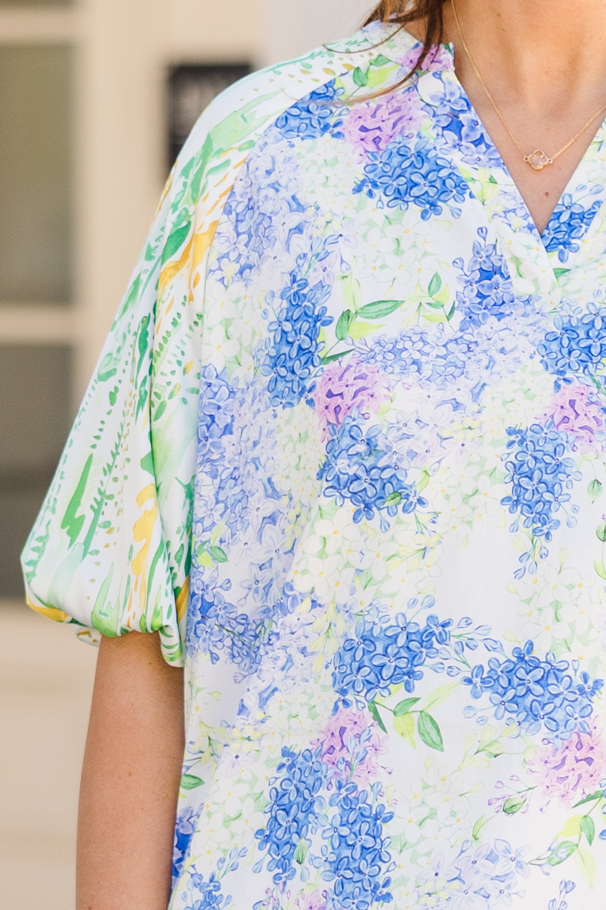 Breeze Along Top. Blue