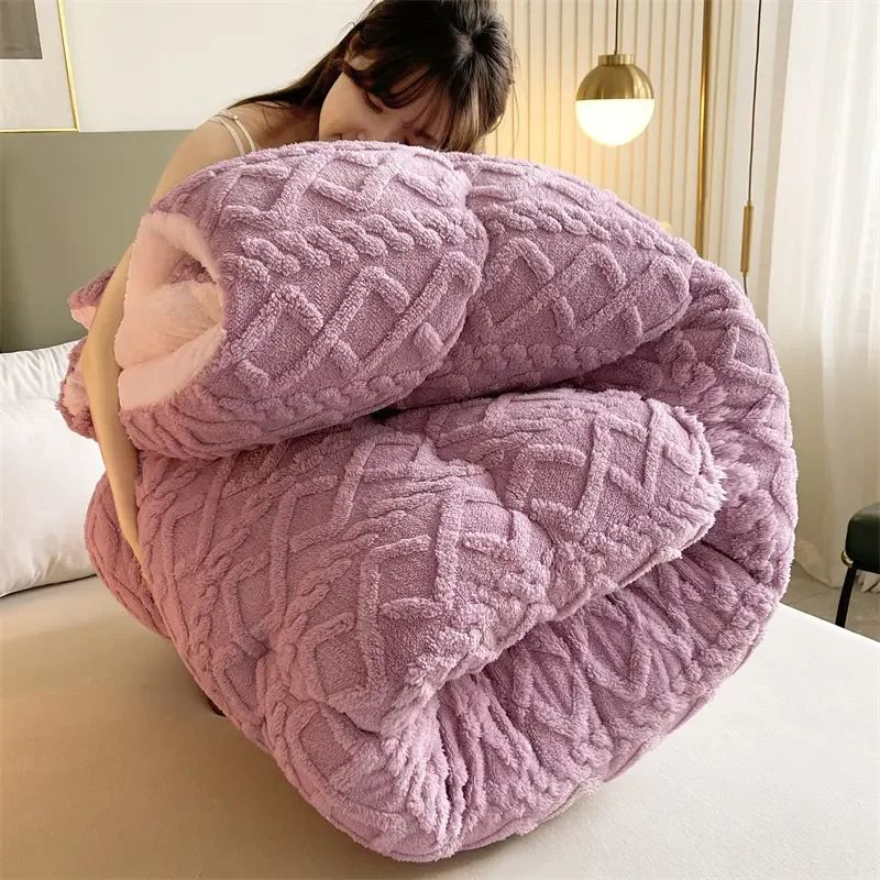 Warm And Comfortable Chunky High Quality Winter Velvet Sherpa Quilt Weight Blanket Thickened Comforter