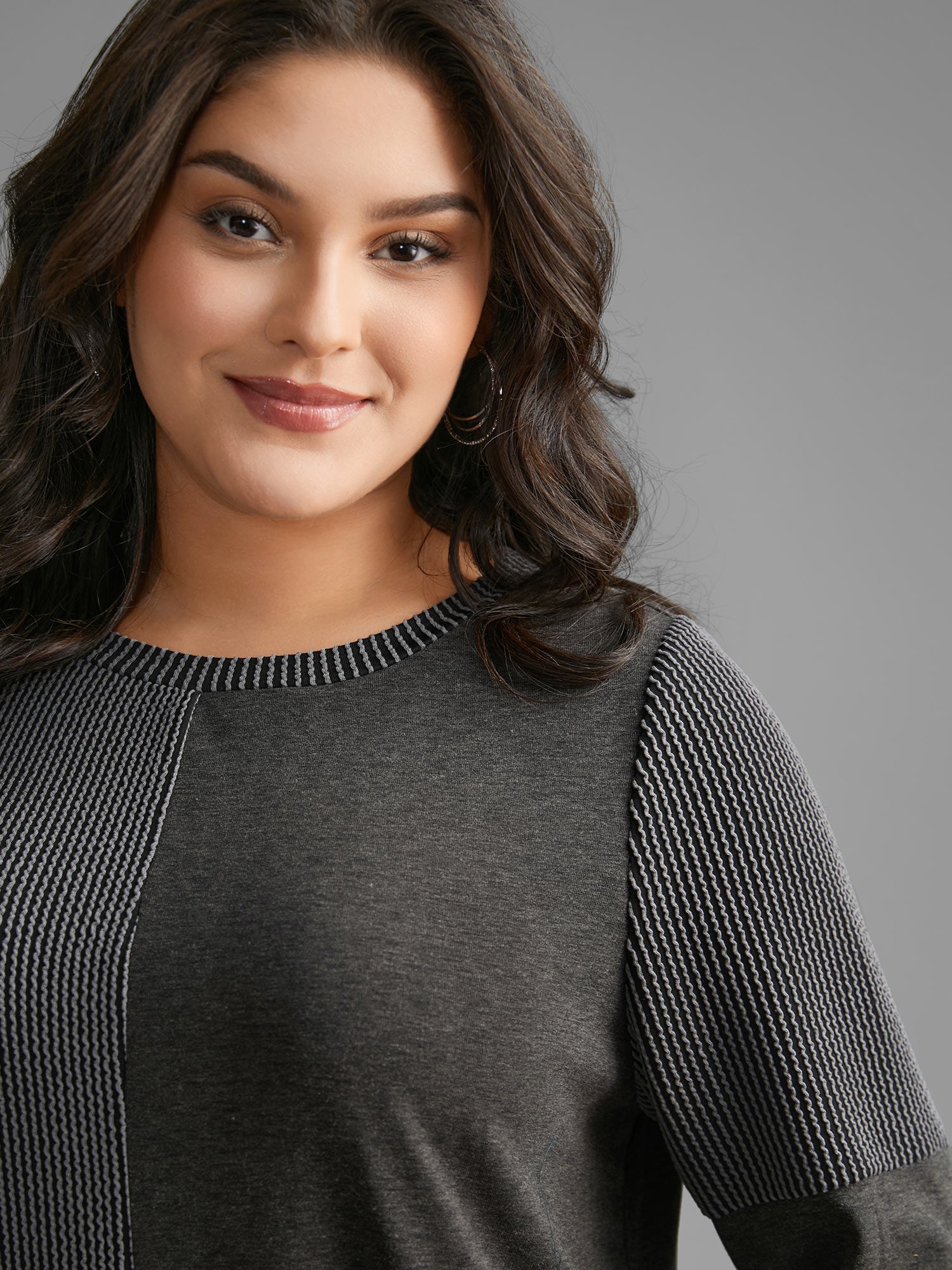 Round Neck Textured Patchwork T-shirt