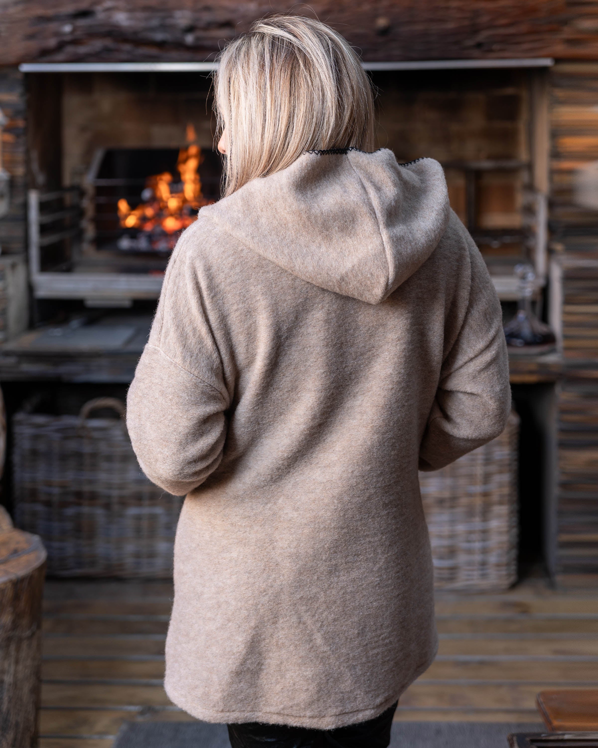 Feel The Heat Jacket | Camel