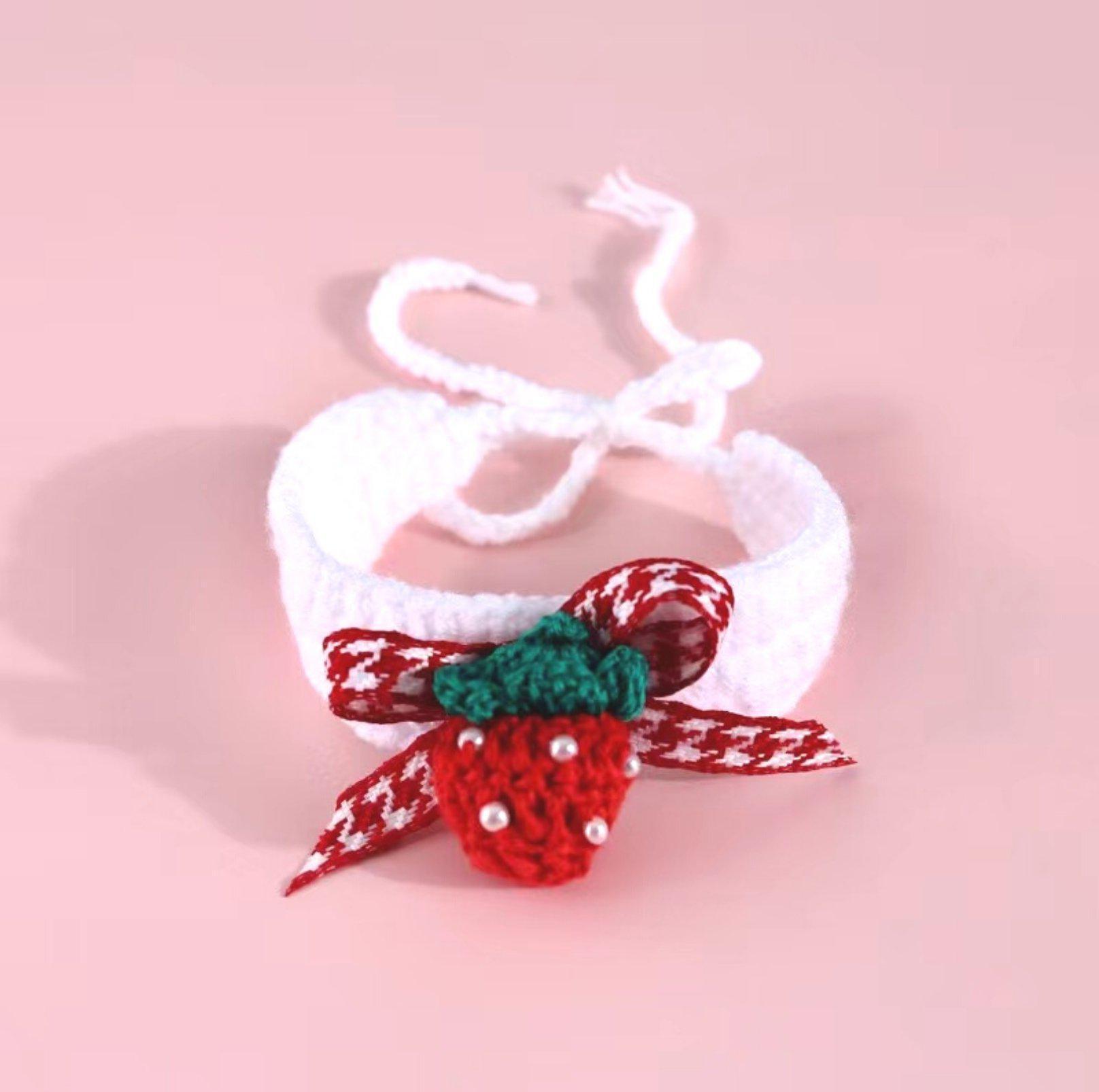 Knitted Cute Strawberry Pet Collar