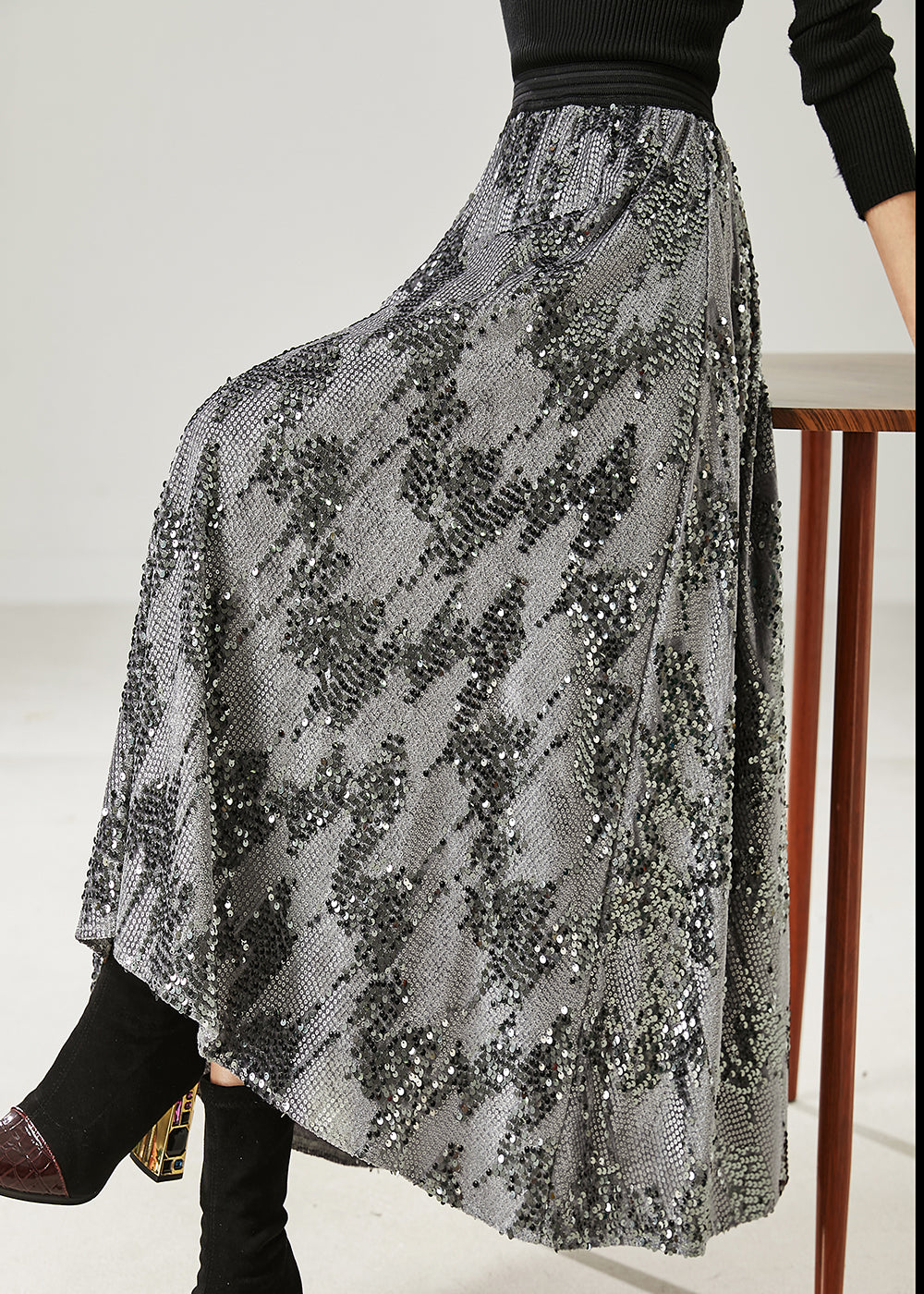Grey Sequins Exra Large Hem Skirt Summer