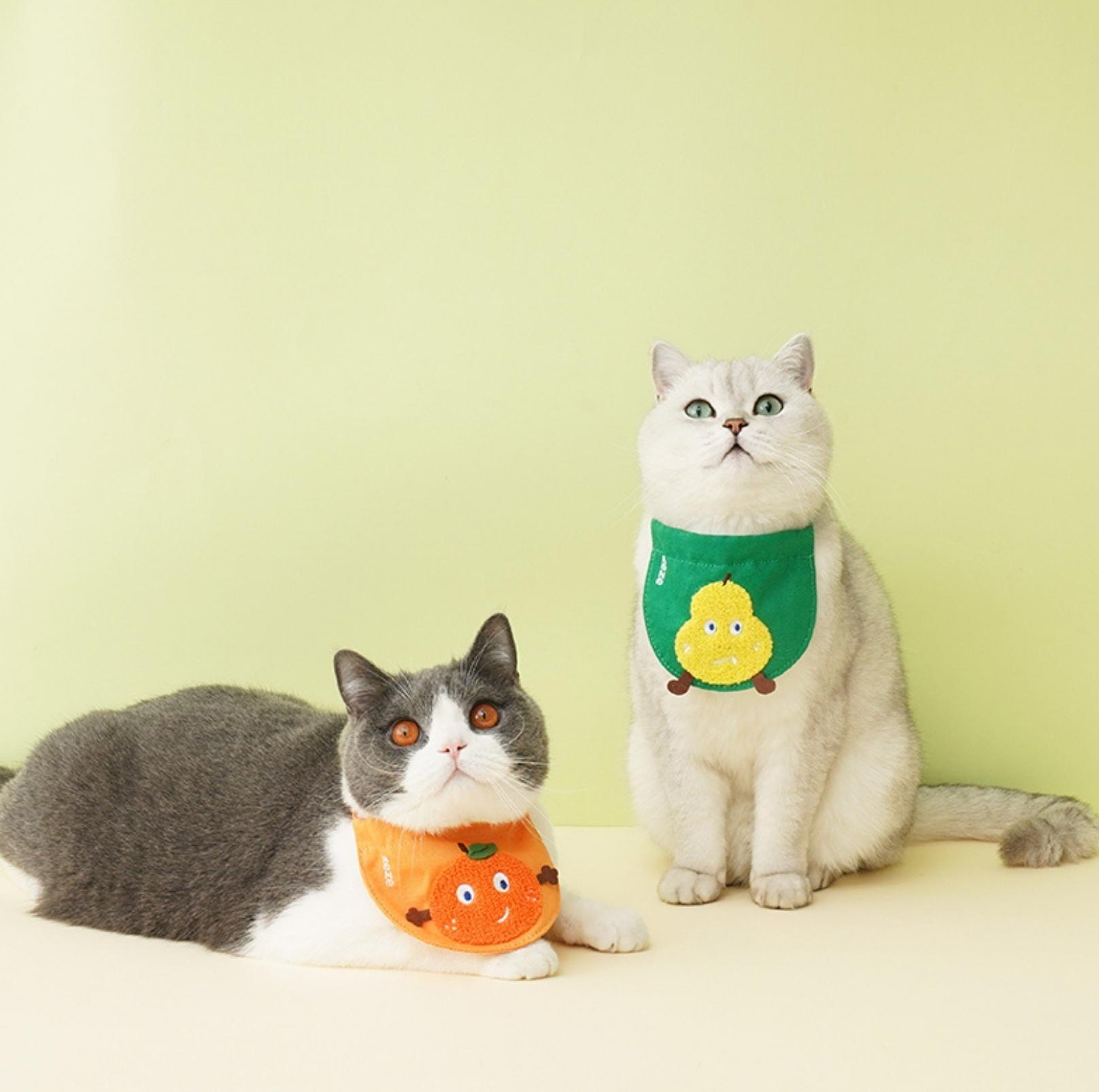 ZeZe Knitted Cartoon Fruit Pet Cat Bib