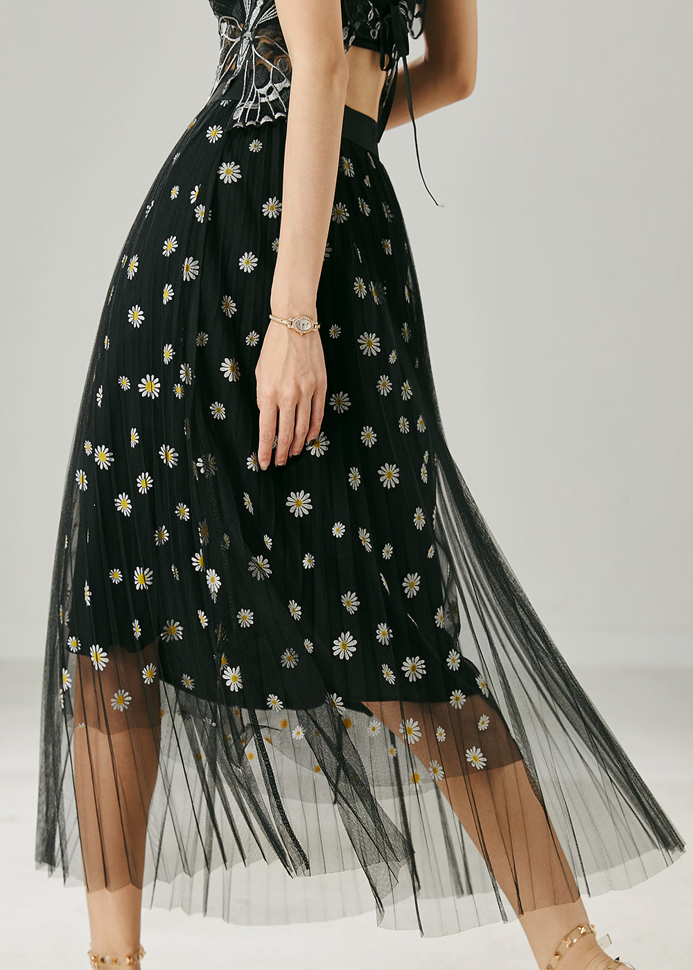 Black Slim Fit Tulle Skirt Chrysanthemum Embroidered Summer