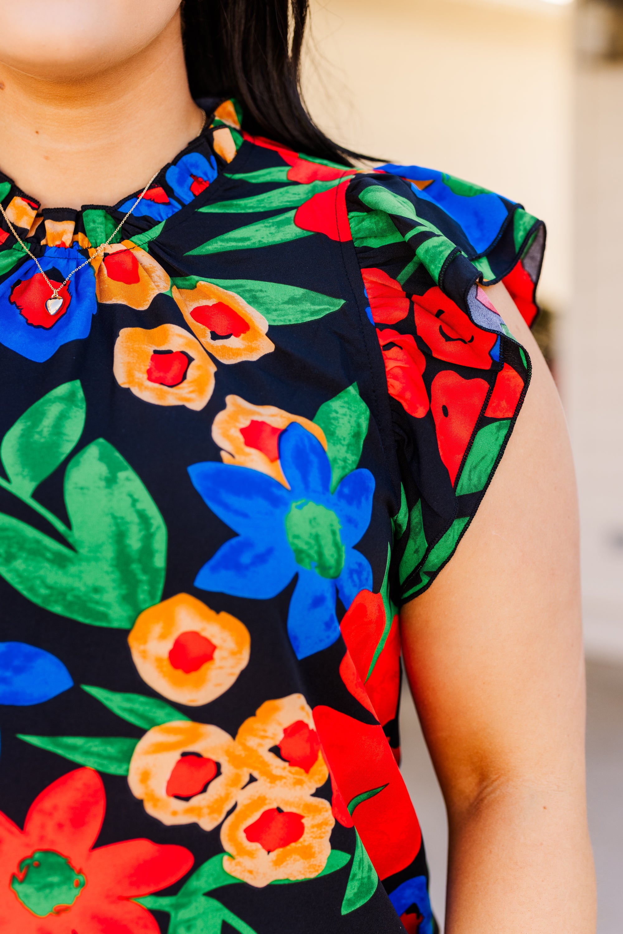 Be In A Flutter Top. Black