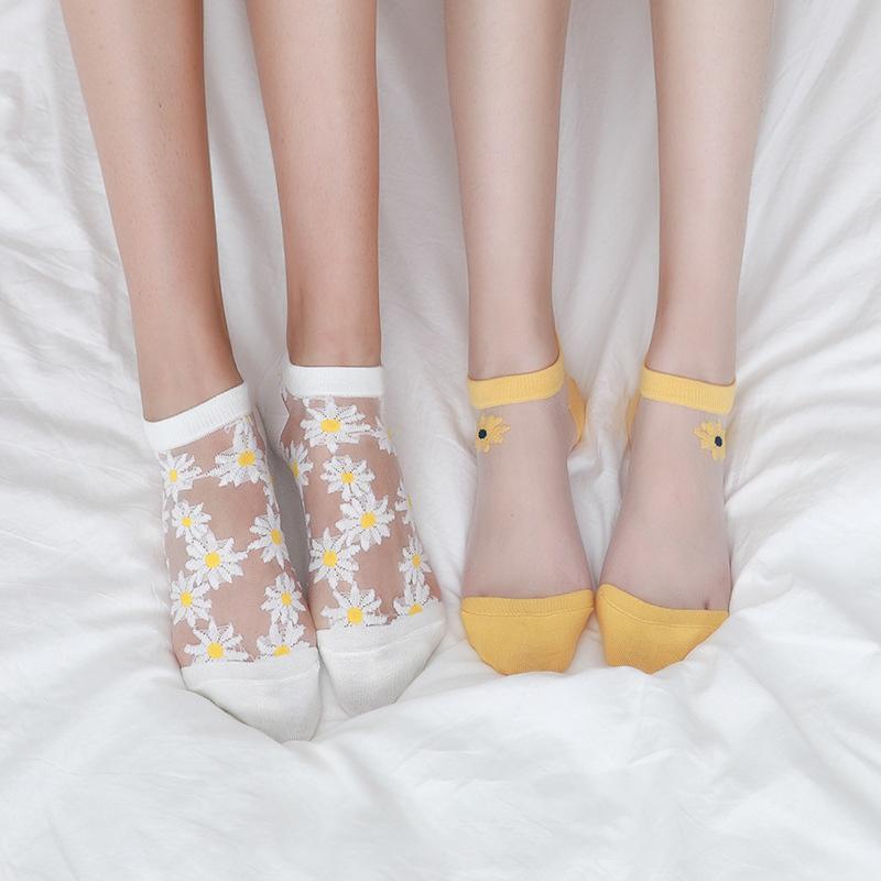 Translucent Daisy Socks. 5 pairs
