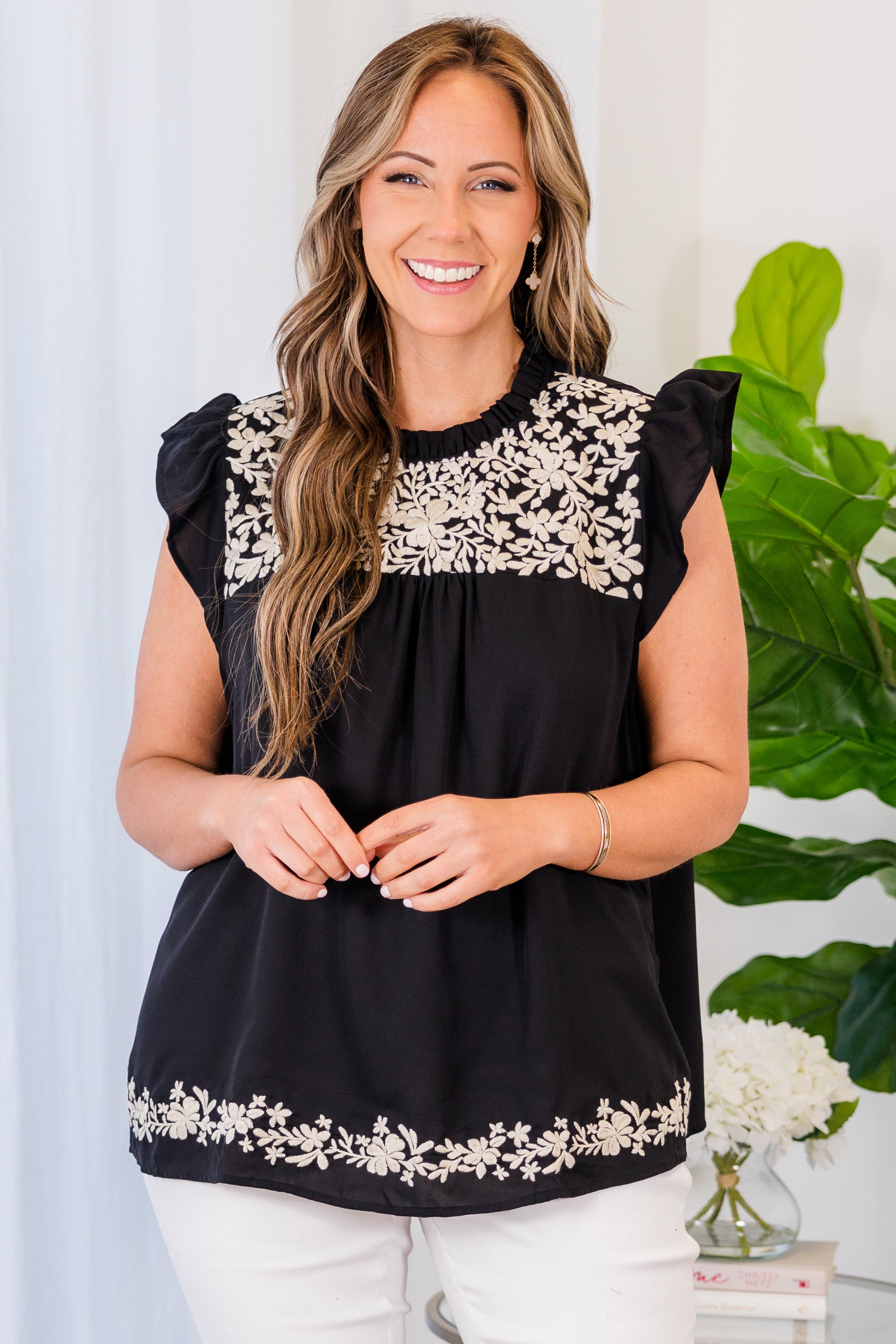 Glamorously Me Top. Black