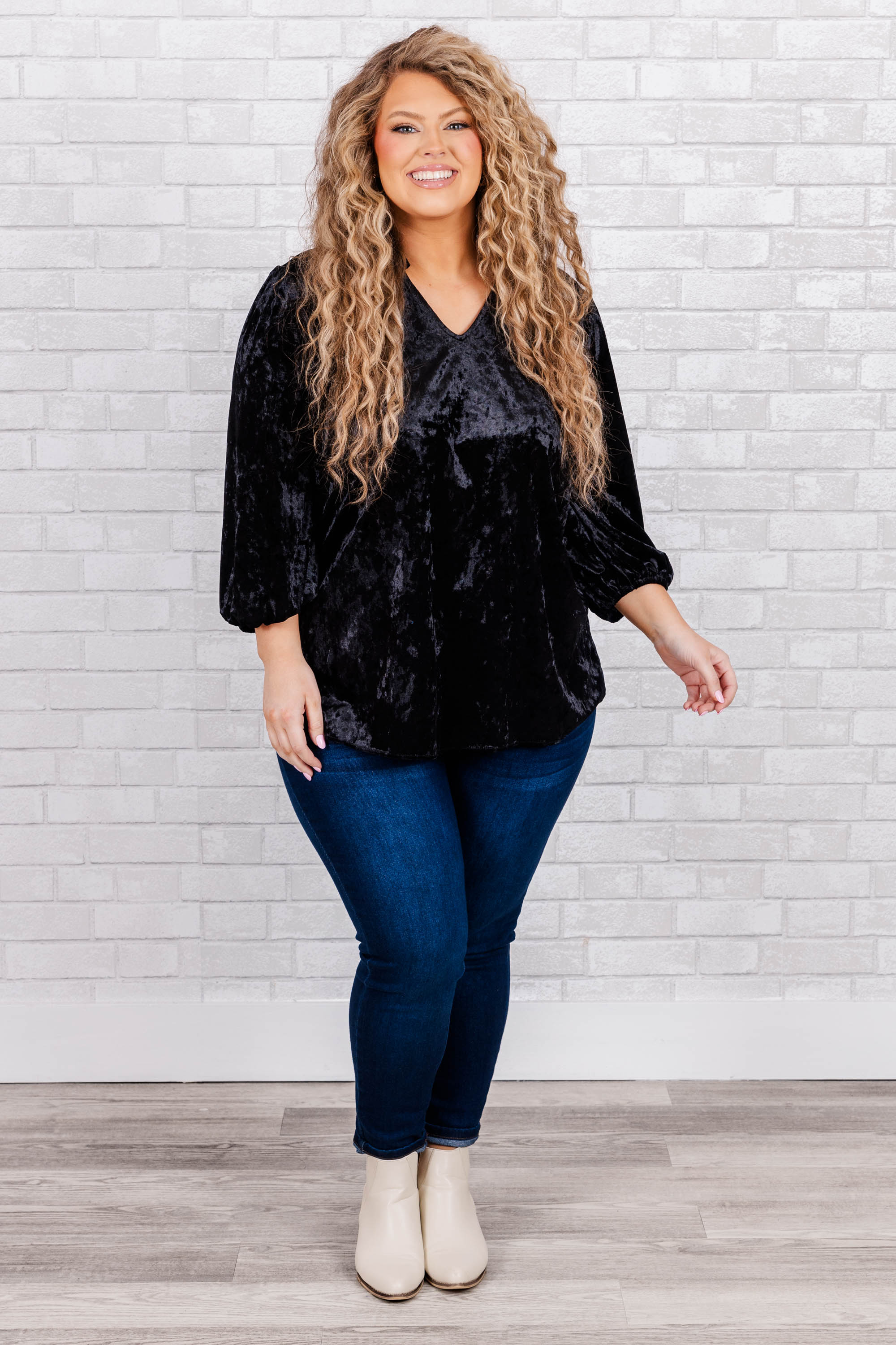 Rest Your Mind Top. Black