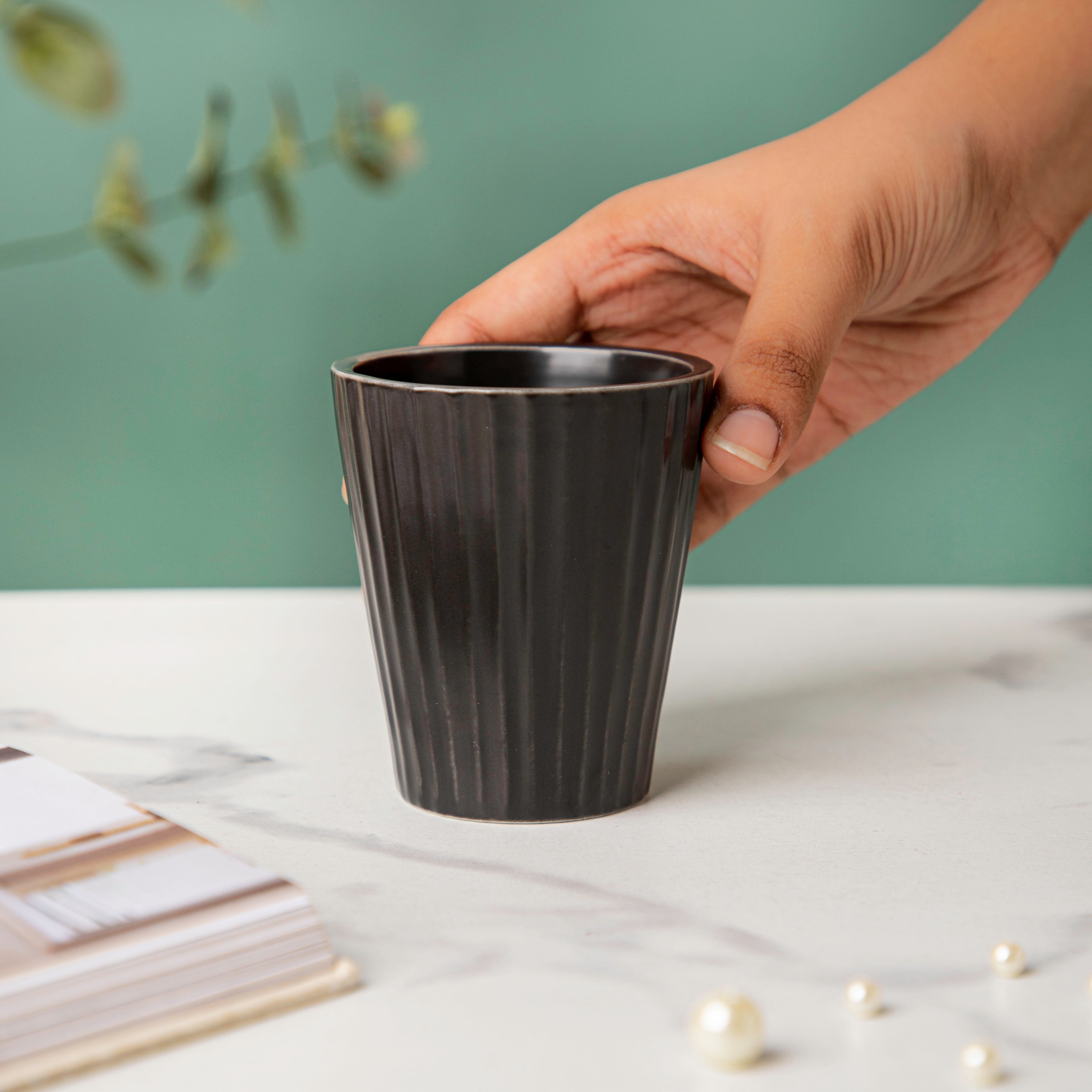 Nordic Black Ribbed Ceramic Planter