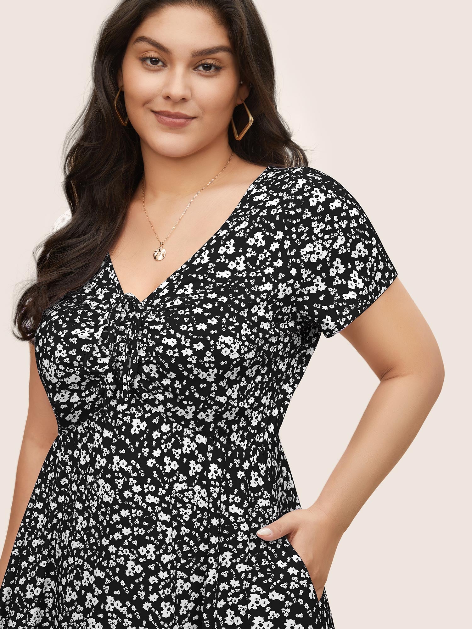 Ditsy Floral Elastic Waist Knot Drawstring Dress