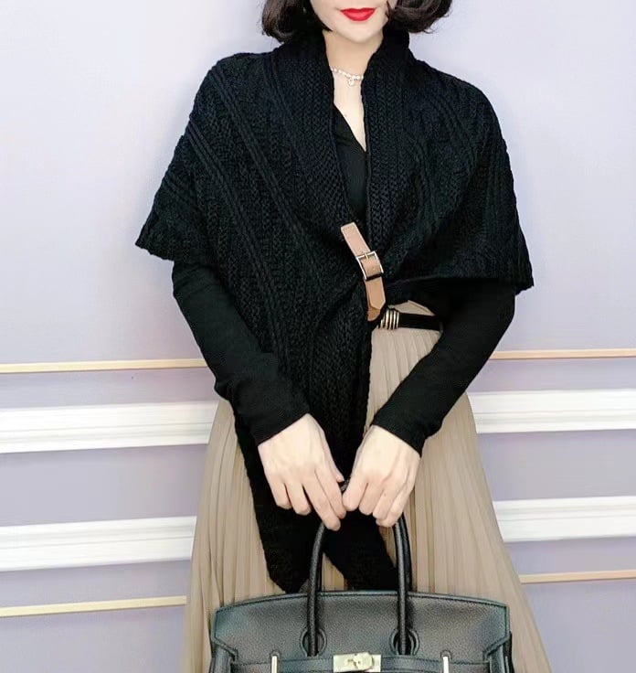 Knitted Triangle Shawl with Leather Buckle