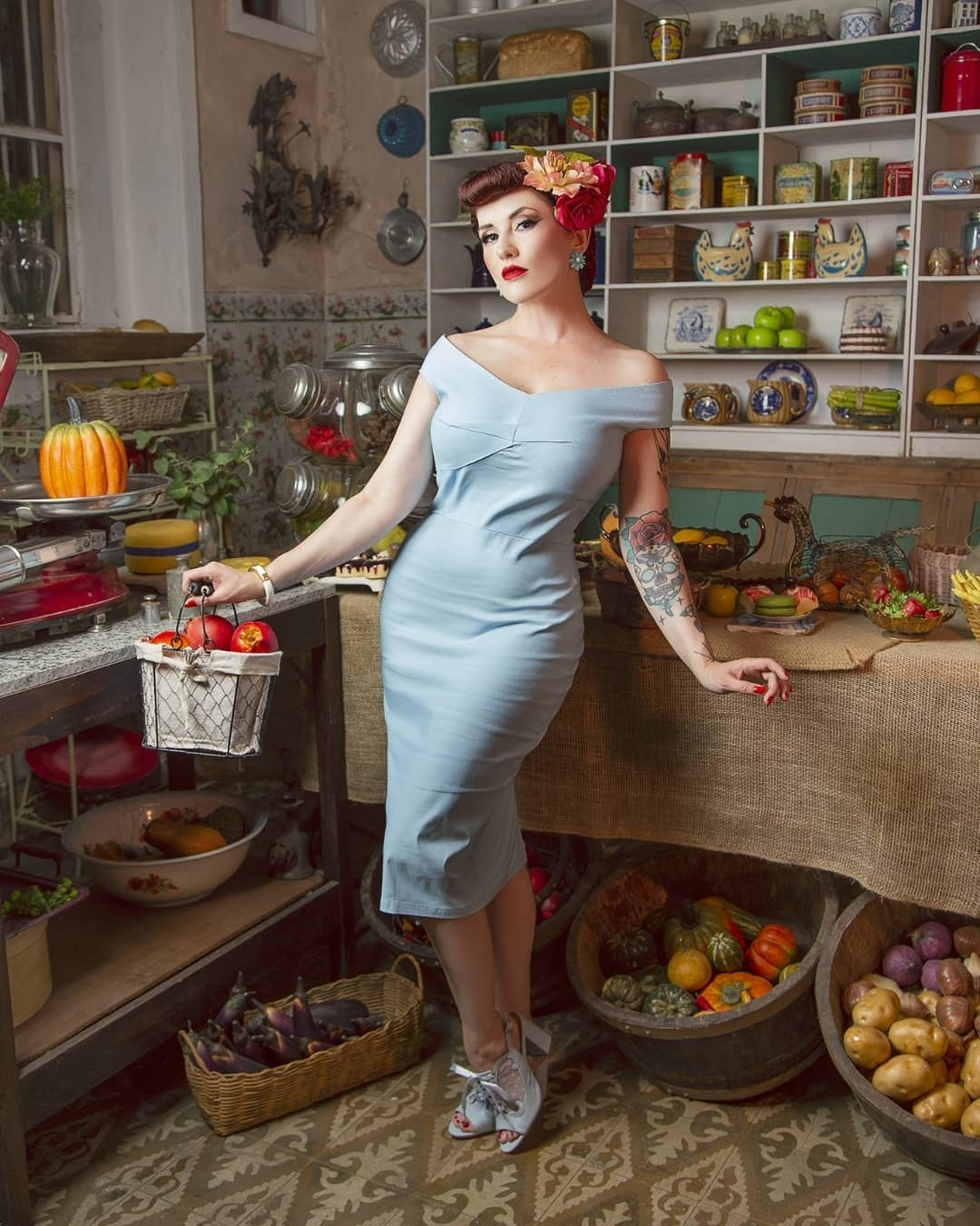 1950s Retro Off-Shoulder Hip-Wrap Slim Bodycon Dress