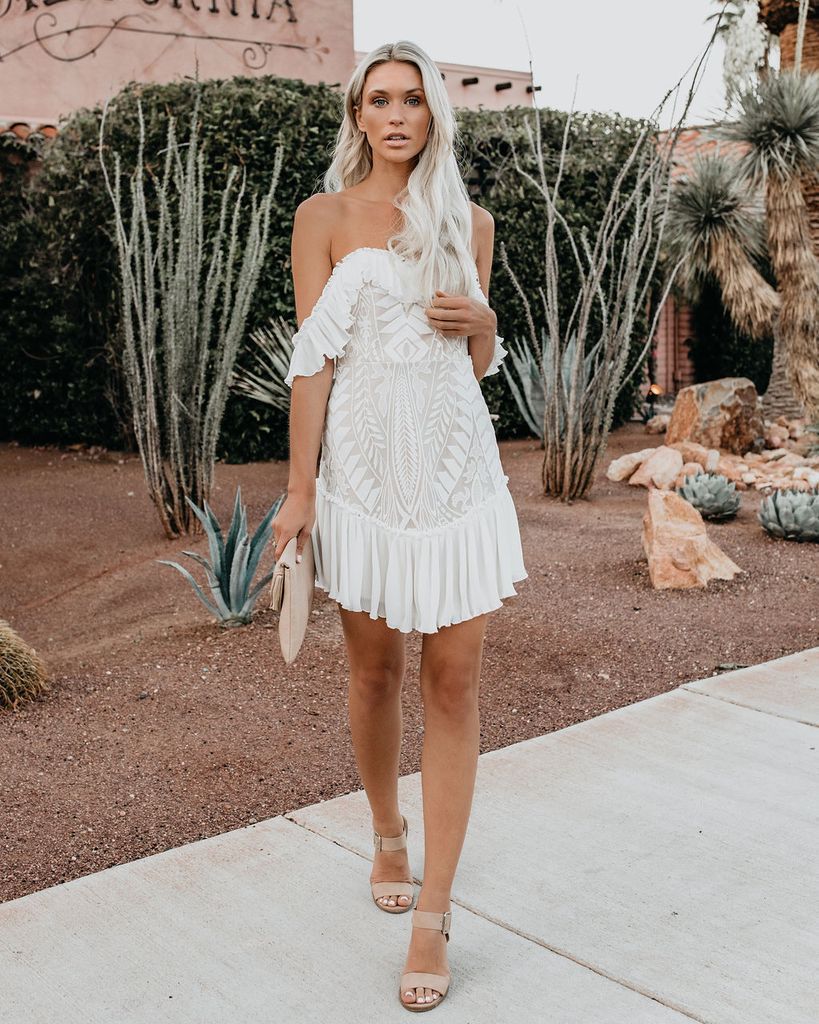 Lace Pleated Ruffle One-Shoulder Dress