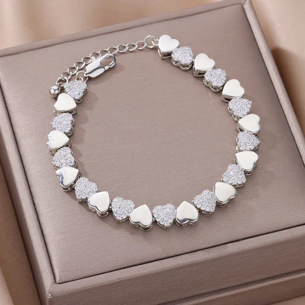 Dainty Heart Speckled Contrast Bracelet