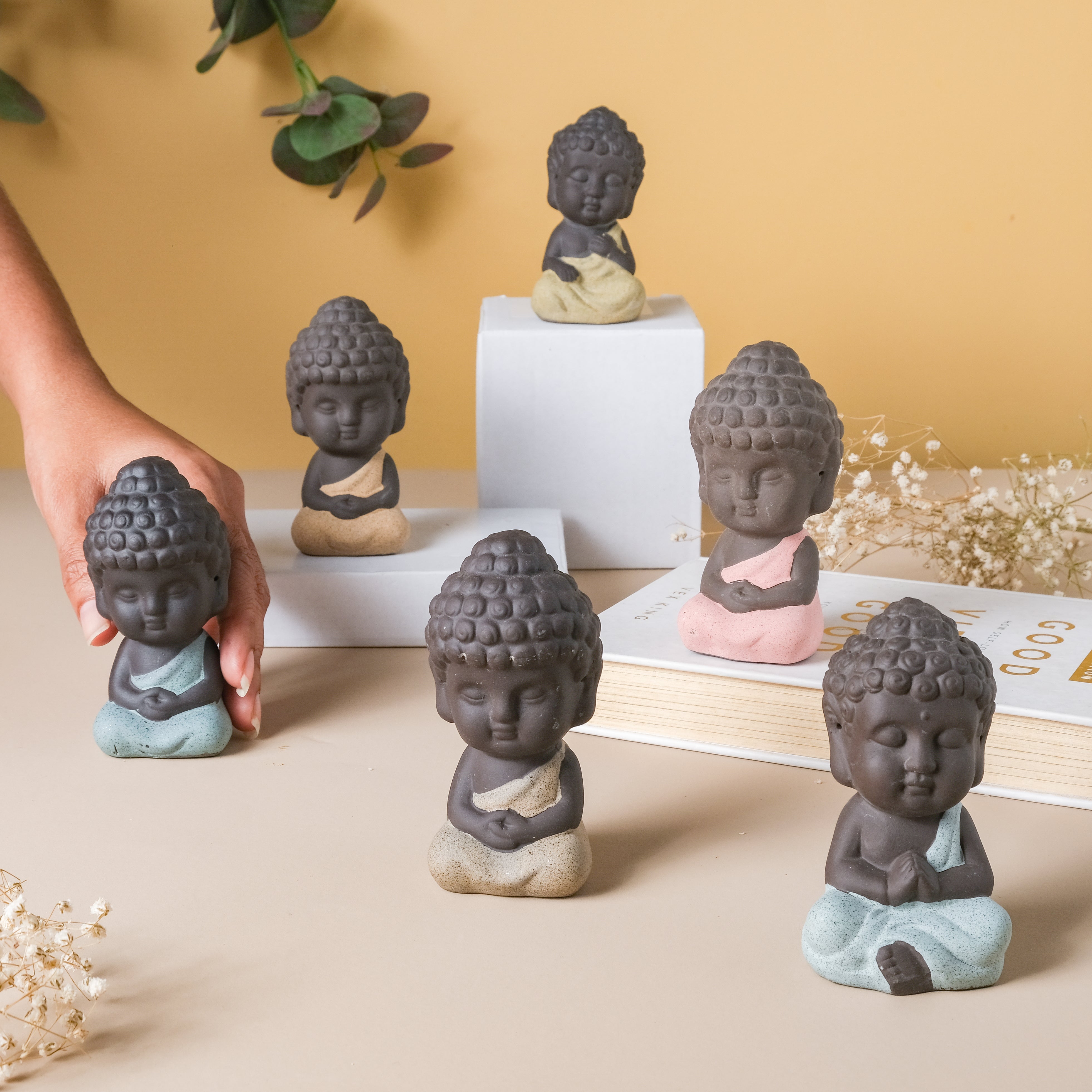 Monk Showpiece