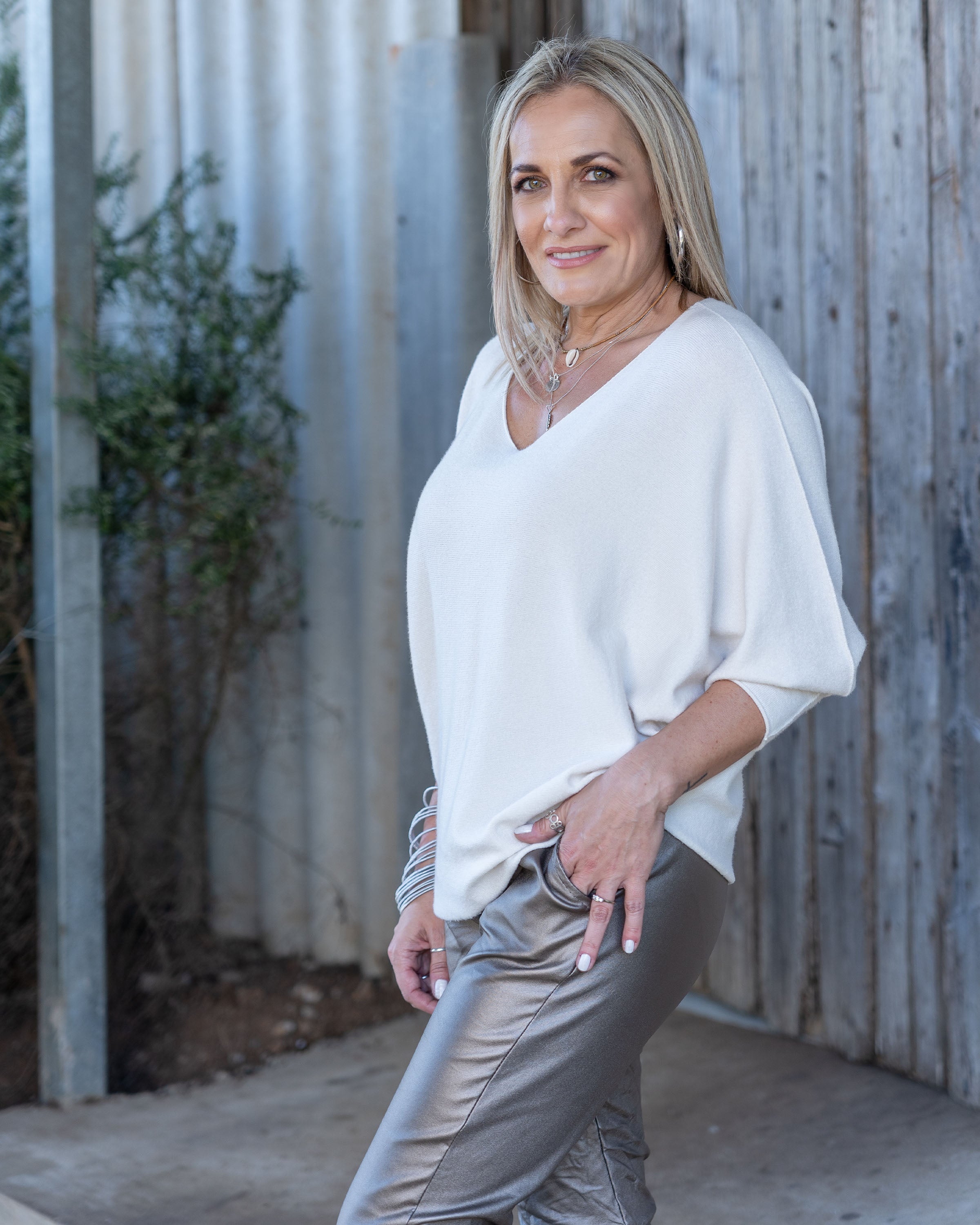 Sweet Caroline V-Neck Knit | Beige