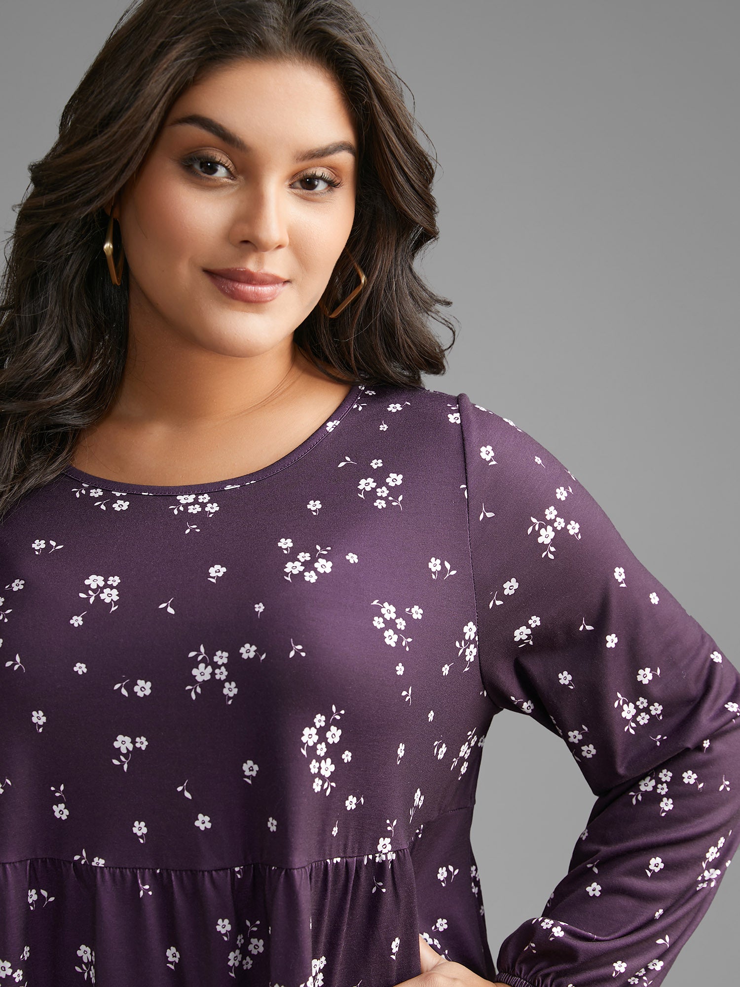 Ditsy Floral Gathered Ruffle Hem T-shirt