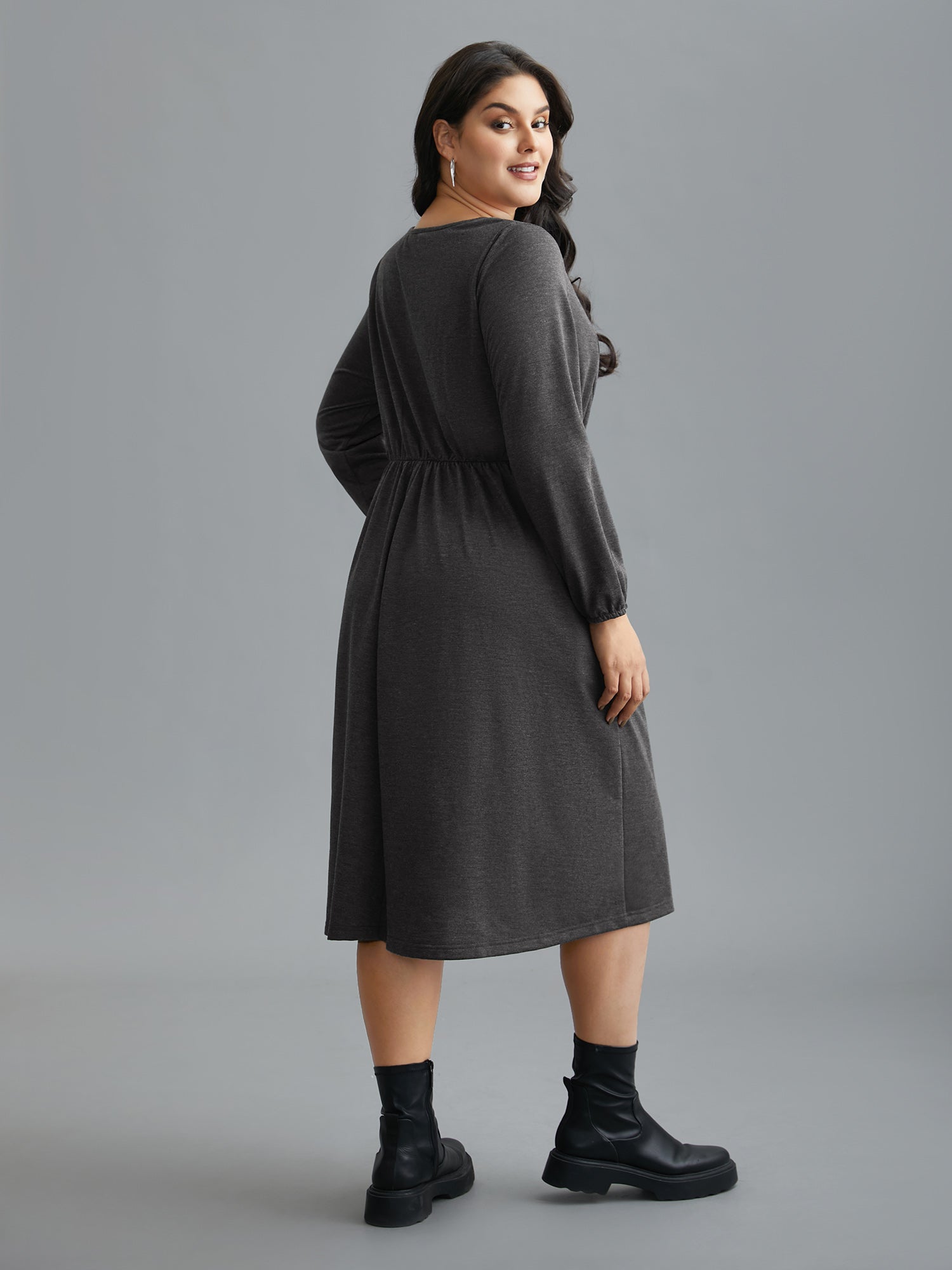 Elastic Waist Tie Round Neck Knit Midi Dress