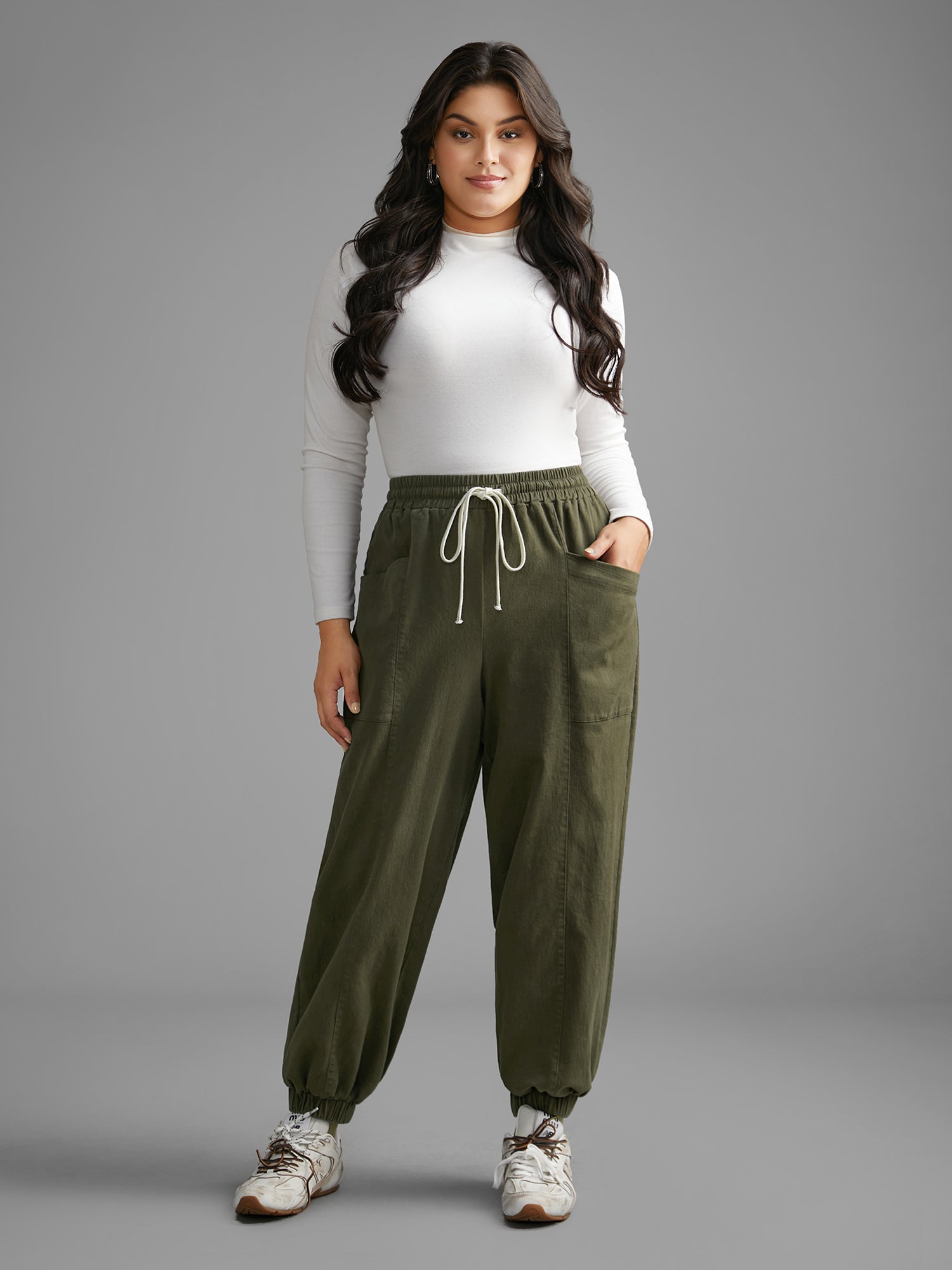 Solid Drawstring Patch Pocket Carrot Pants