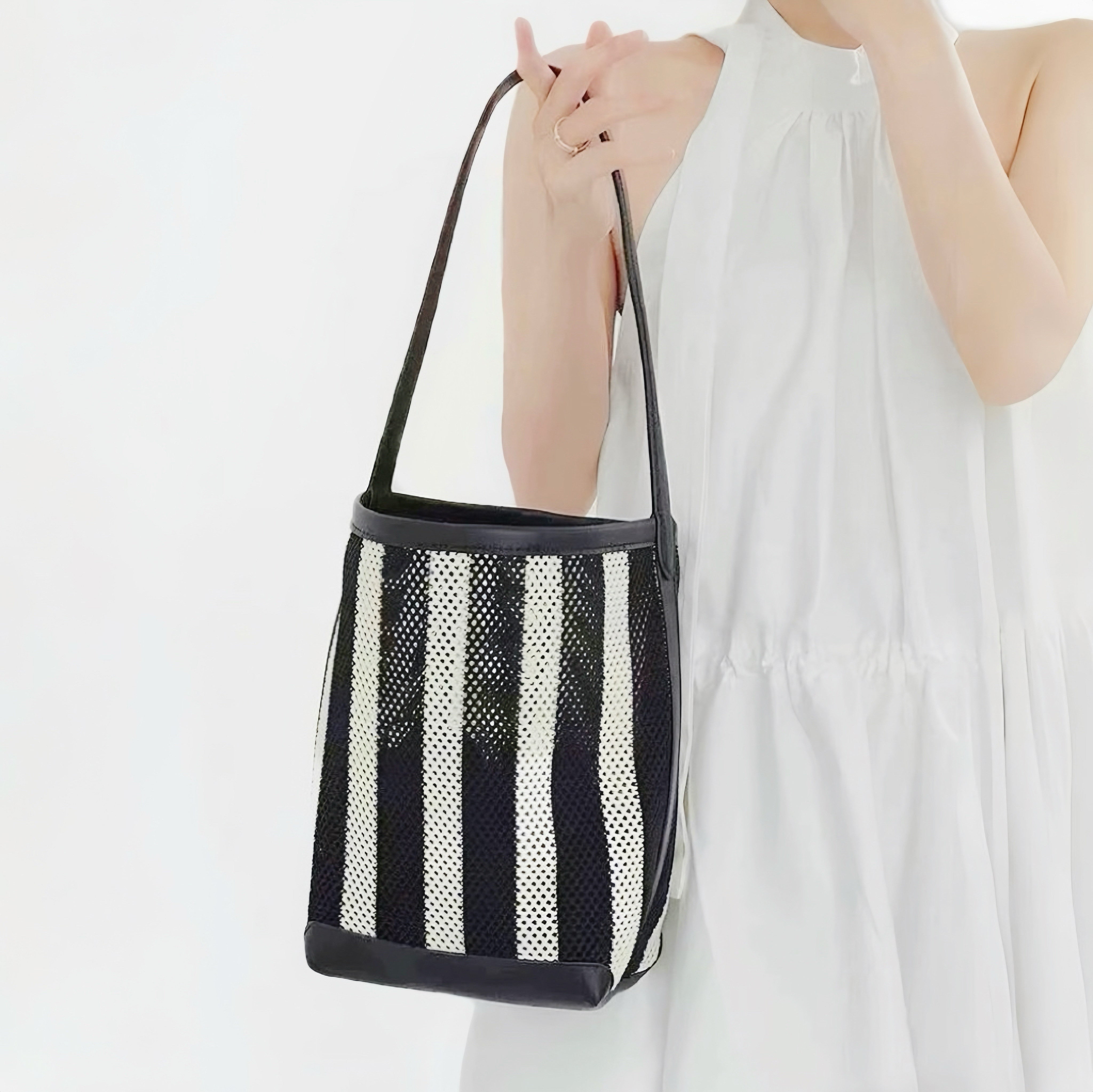 Woven Raffia Bucket Bag