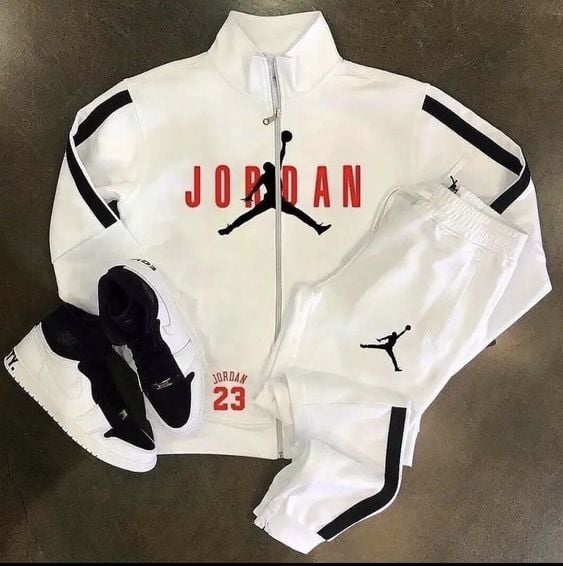 𝐬𝐮𝐢𝐭 (𝐭𝐨𝐩 + 𝐩𝐚𝐧𝐭𝐬 + 𝐬𝐡𝐨𝐞𝐬)