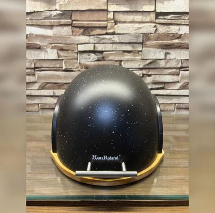 Bread Box Pastry Storage Container. Modern Design Bread Box Wood