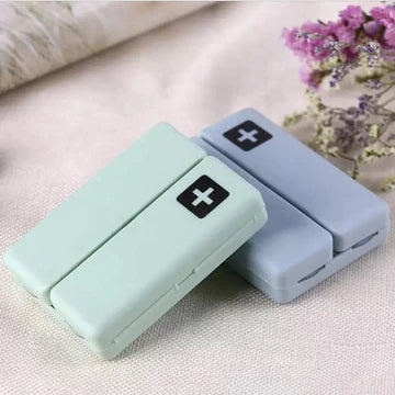 7 Days Foldable Travel Medicine Holder. Weekly Magnetic Pill Storage Box. Tablet Storage Dispenser Container