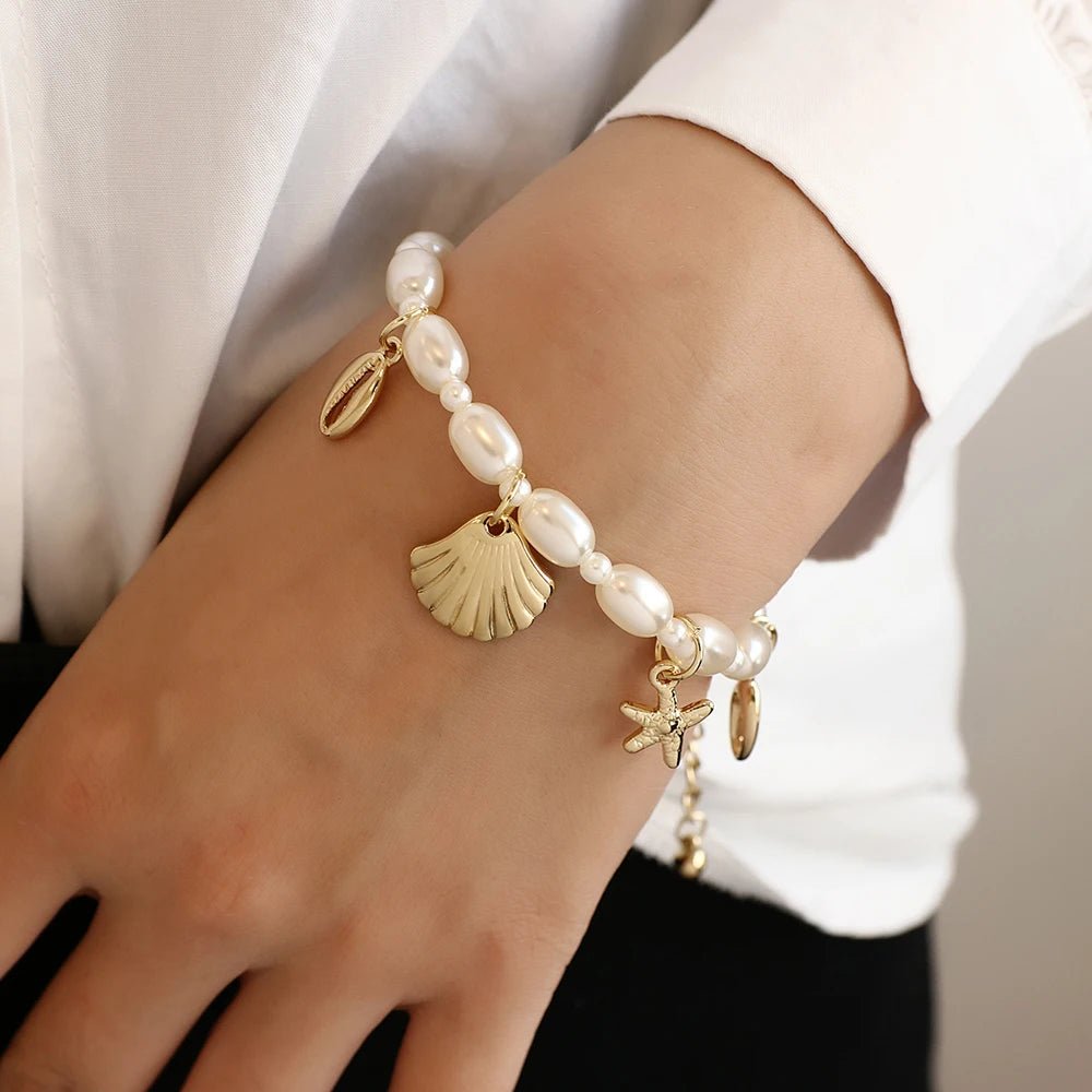 Dainty Beach Adventure Pearl Bracelet