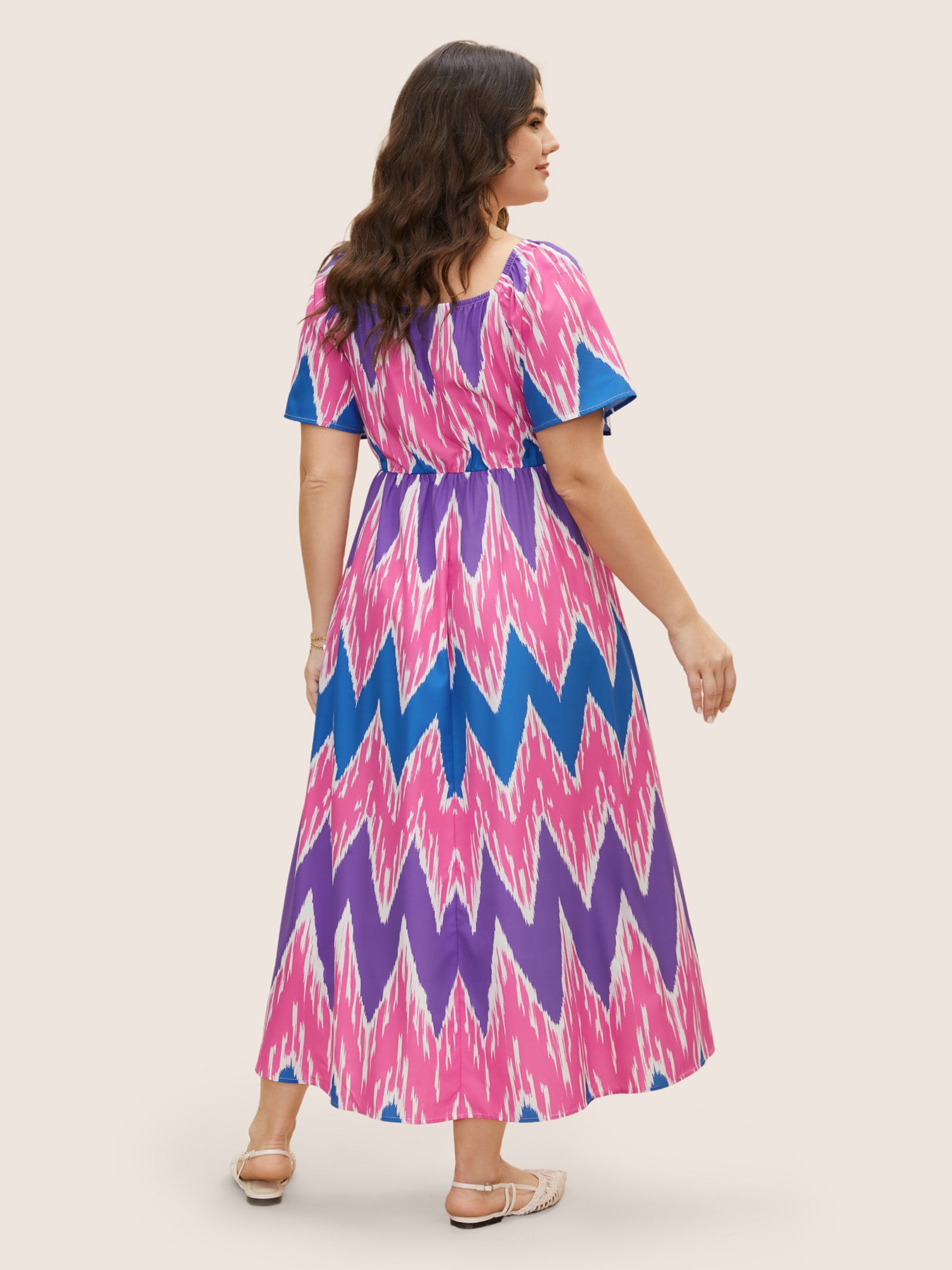Geometric Contrast Shirred Flutter Sleeve Dress