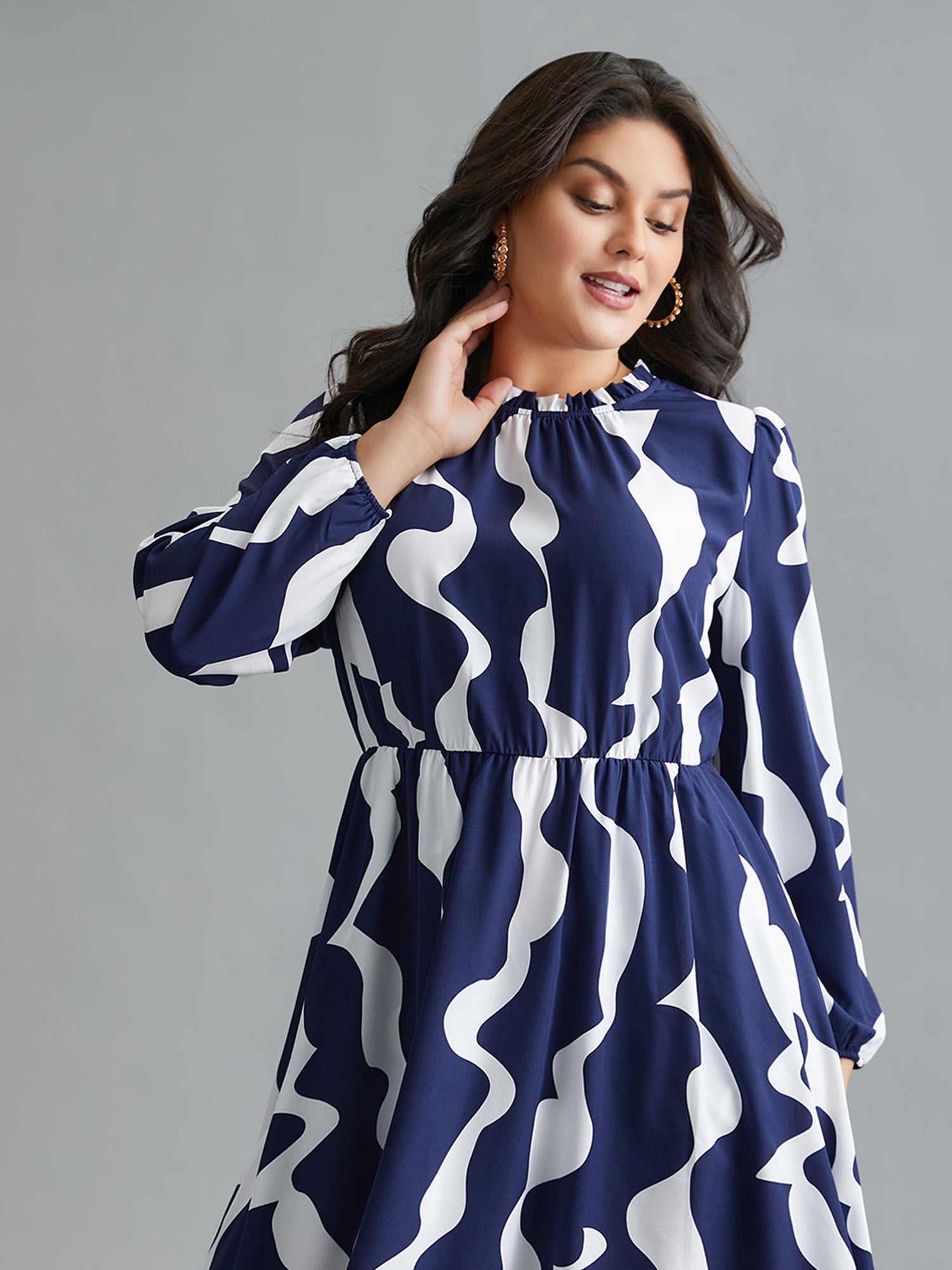 Round Neck Color Contrast Frill Trim Dress