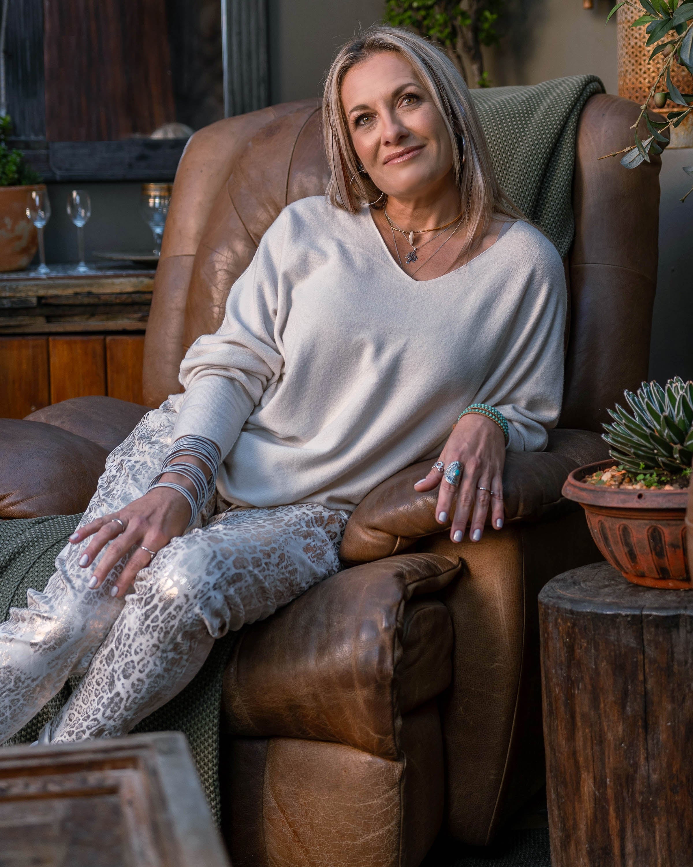 Sweet Caroline V-Neck Knit | Beige