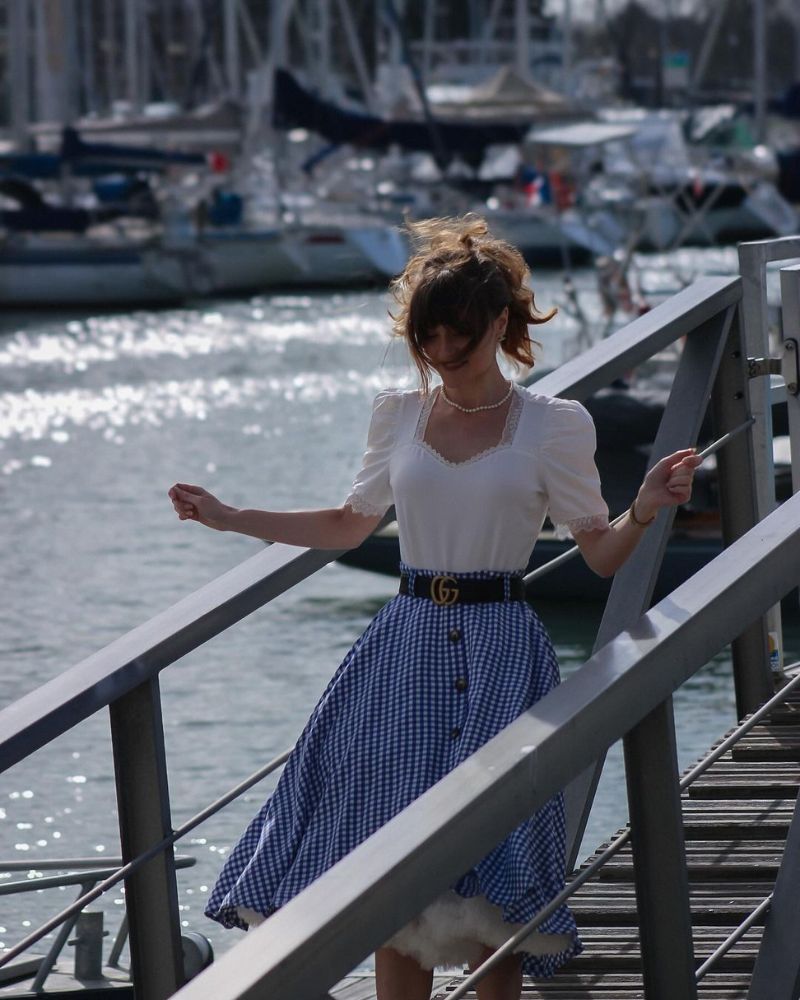 Vintage Plaided Skirt with Belt Elastic Waist Buttons Decorated Skirt