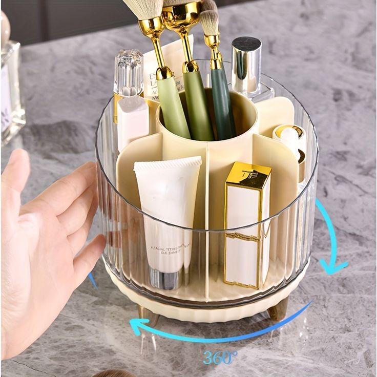 Premium 360 Rotating Brush Holder. Make-Up Brush Holder