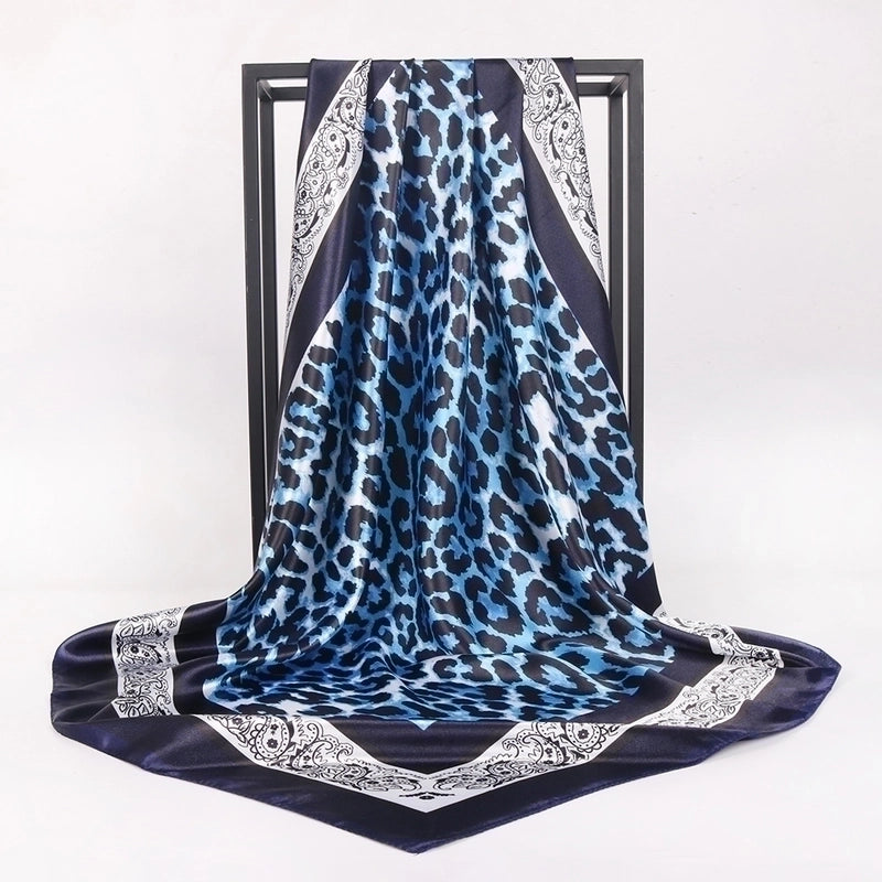 Women's Minimalist Classic Style Leopard Satin Printing And Dyeing Printing Silk Scarf