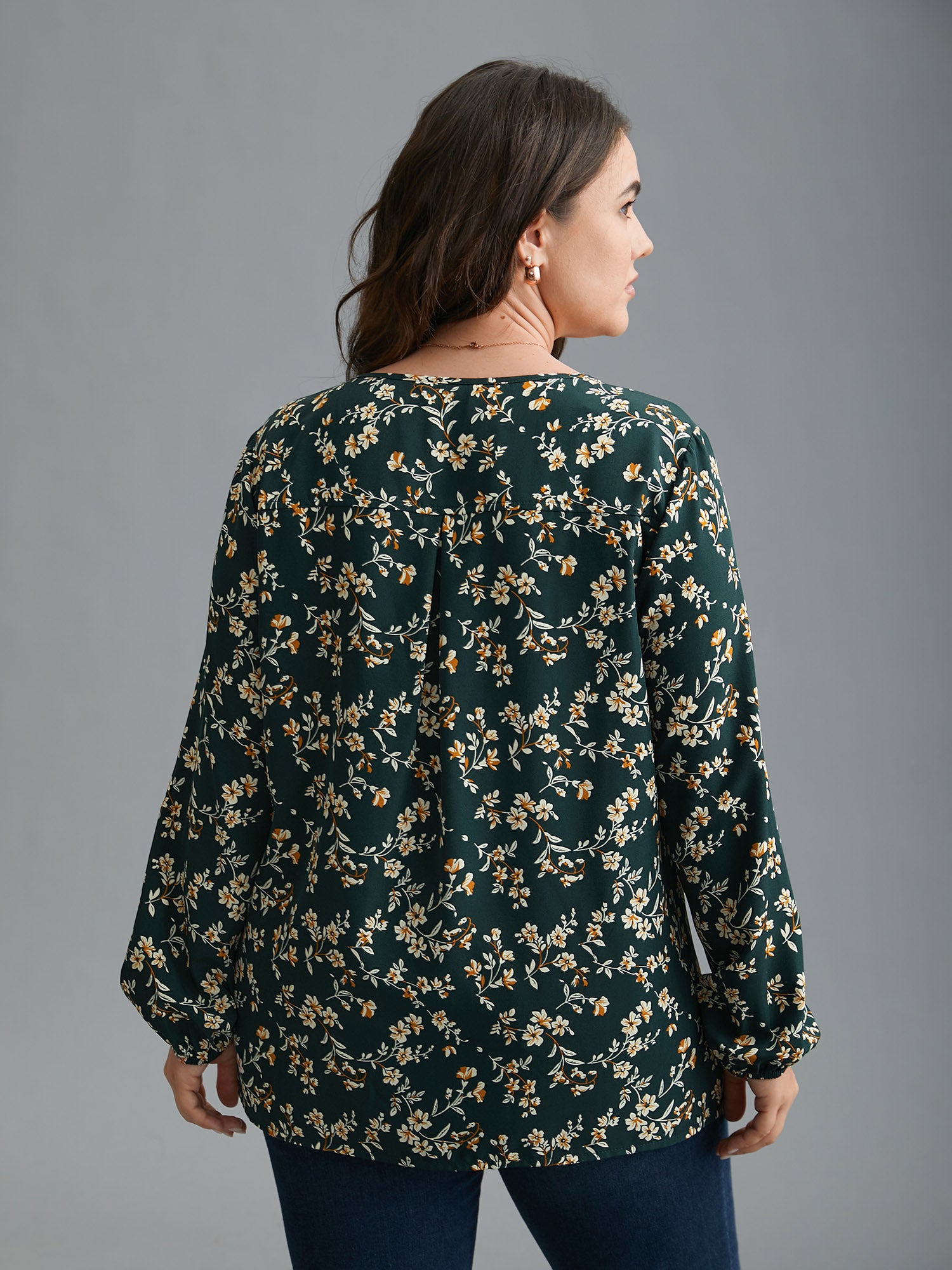 Ditsy Floral Split Hem Gathered Blouse