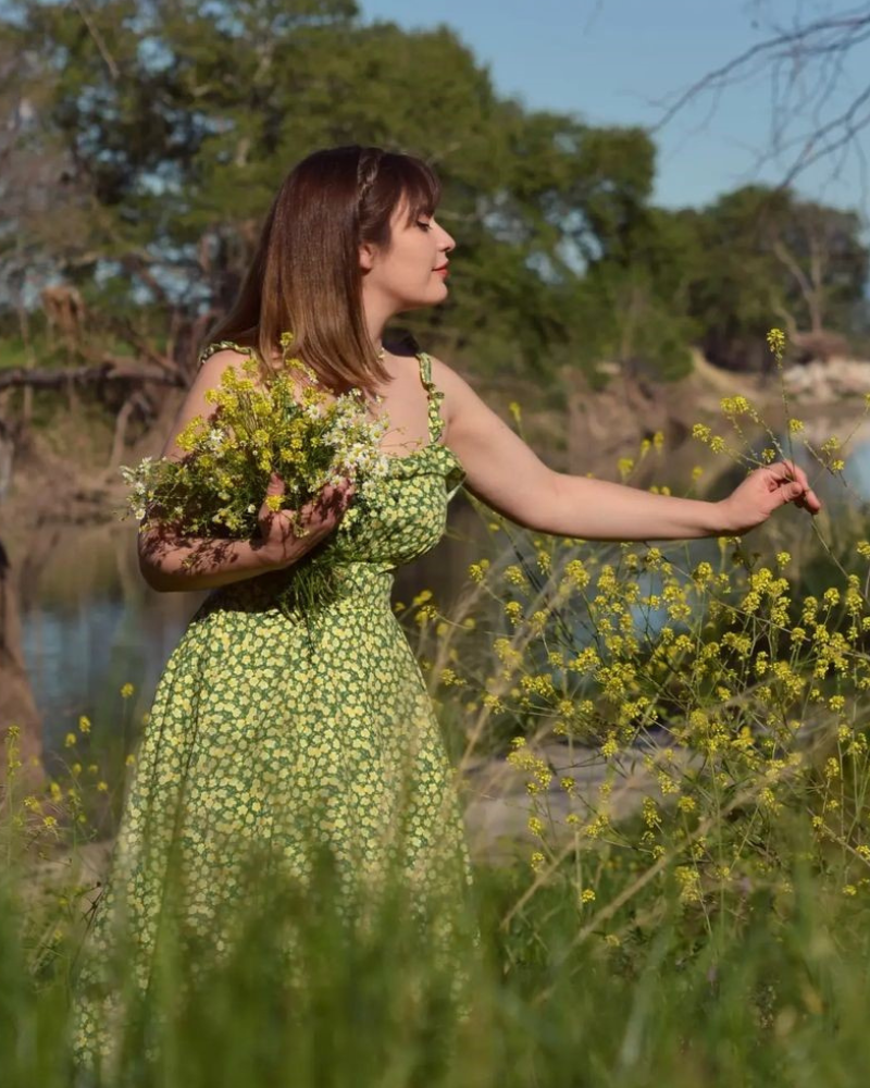 Floral Summer Dresses for Women Midi Sun Dresses Flowy Spaghetti Strap Dress with Pockets