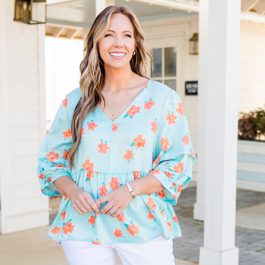 Time Goes On Top. Mint