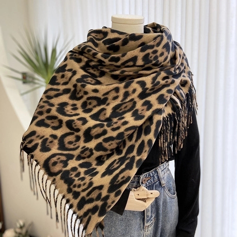 Women's Basic Minimalist Color Block Imitation Cashmere Tassel Scarf