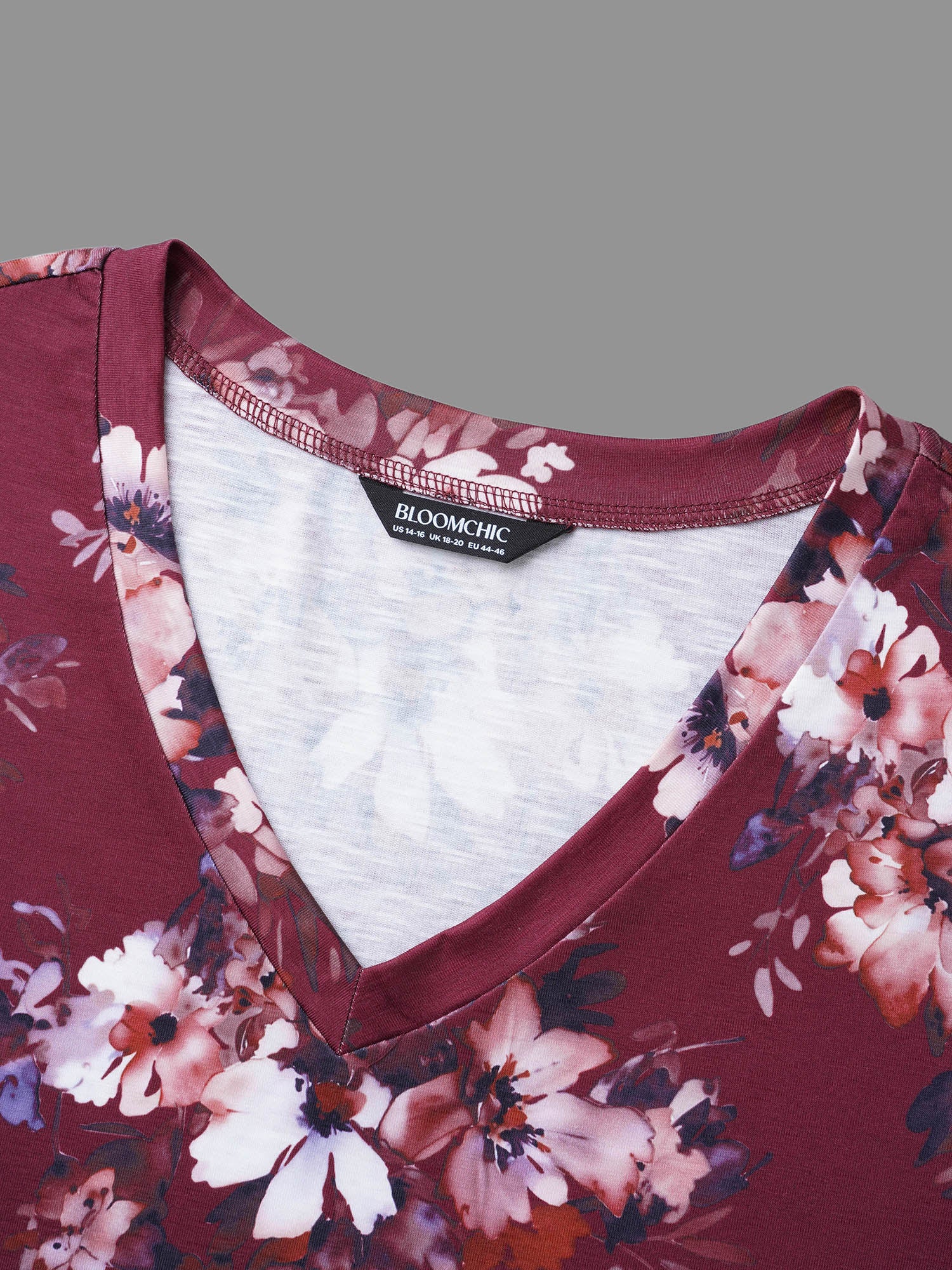 Floral Print V Neck Stretchy T-shirt