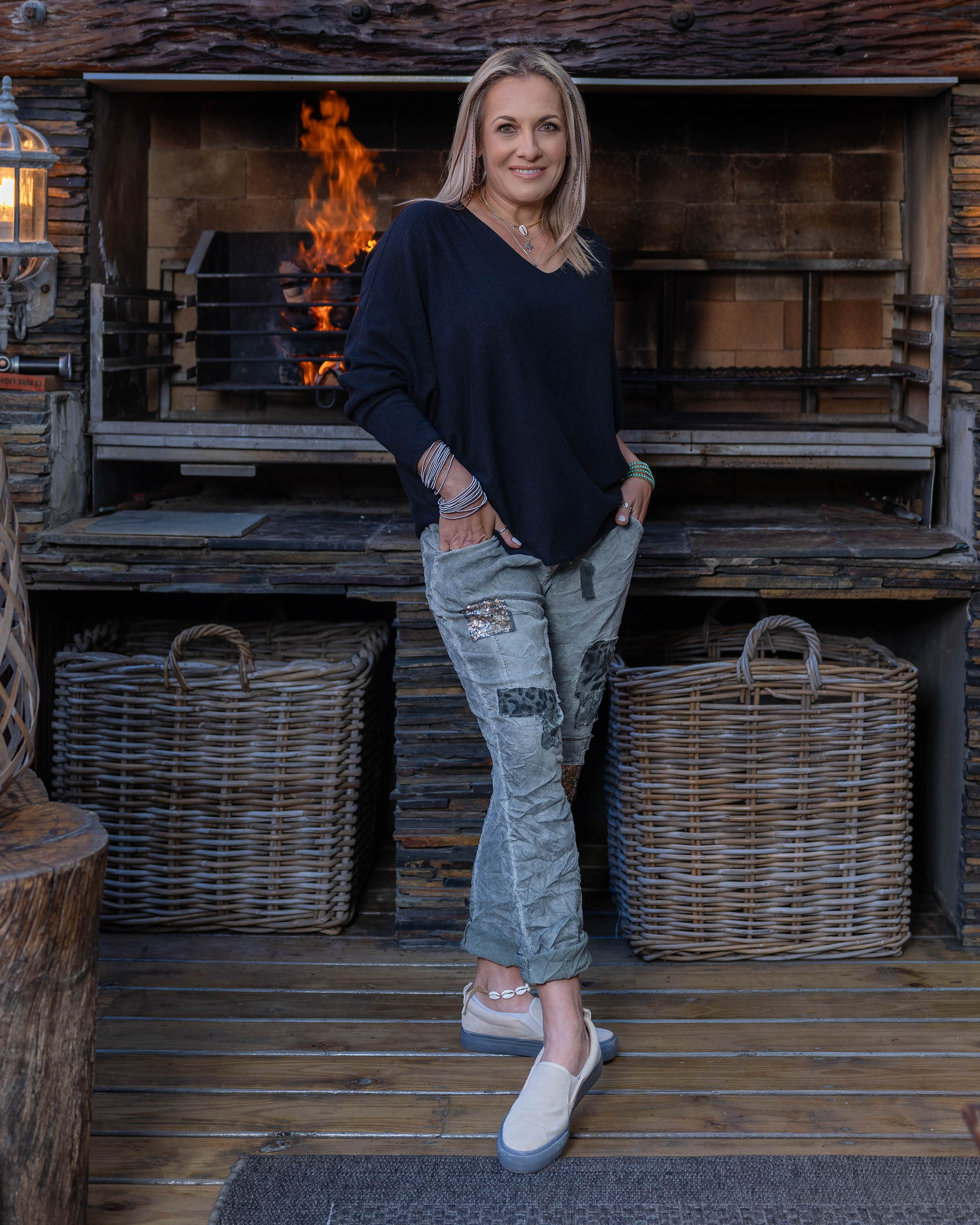 Sweet Caroline V-Neck Knit | Black