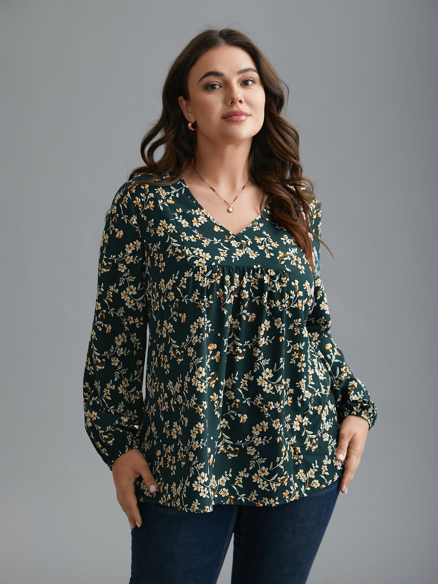 Ditsy Floral Split Hem Gathered Blouse