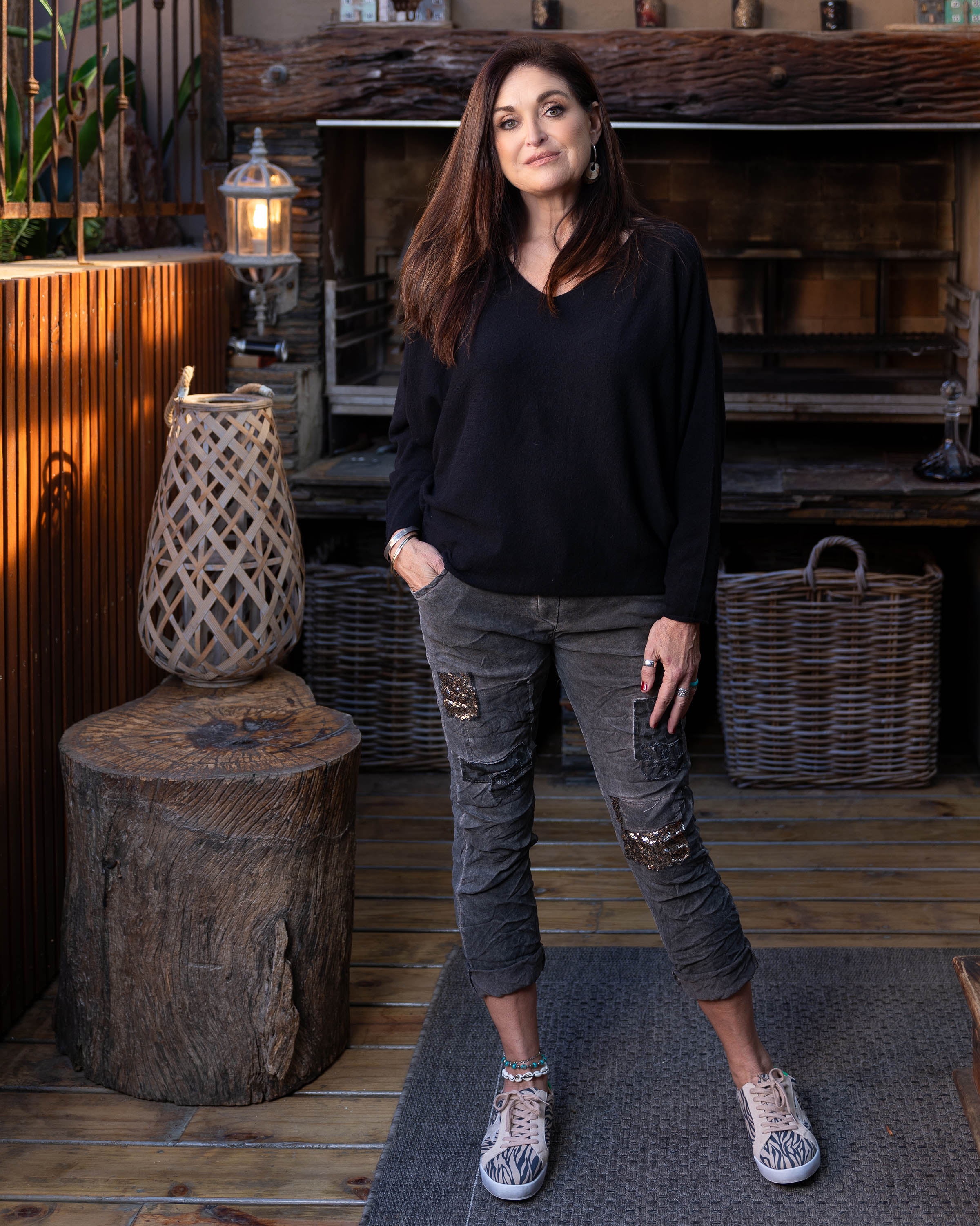 Sweet Caroline V-Neck Knit | Black