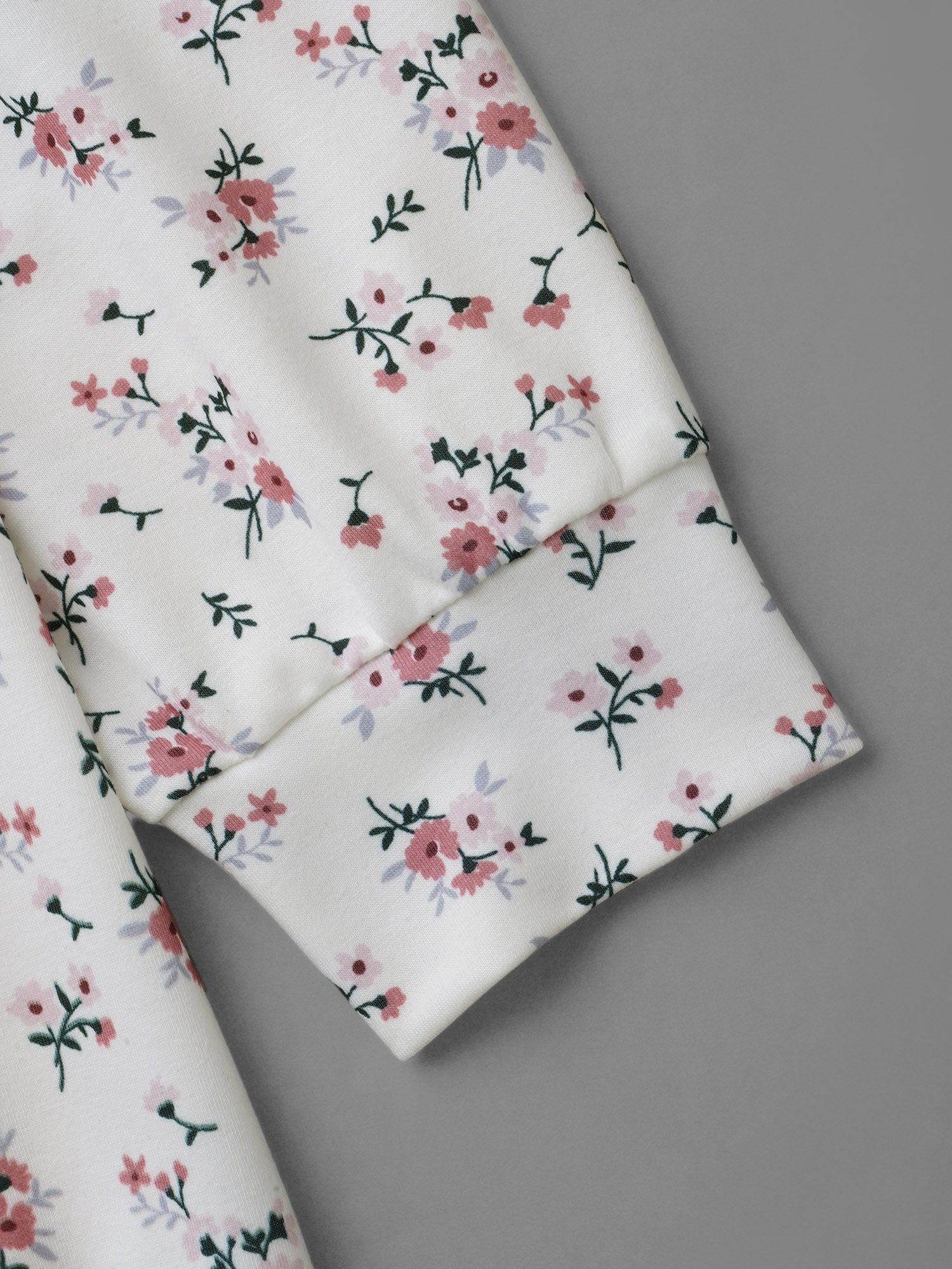 Ditsy Floral Round Neck Sweatshirt